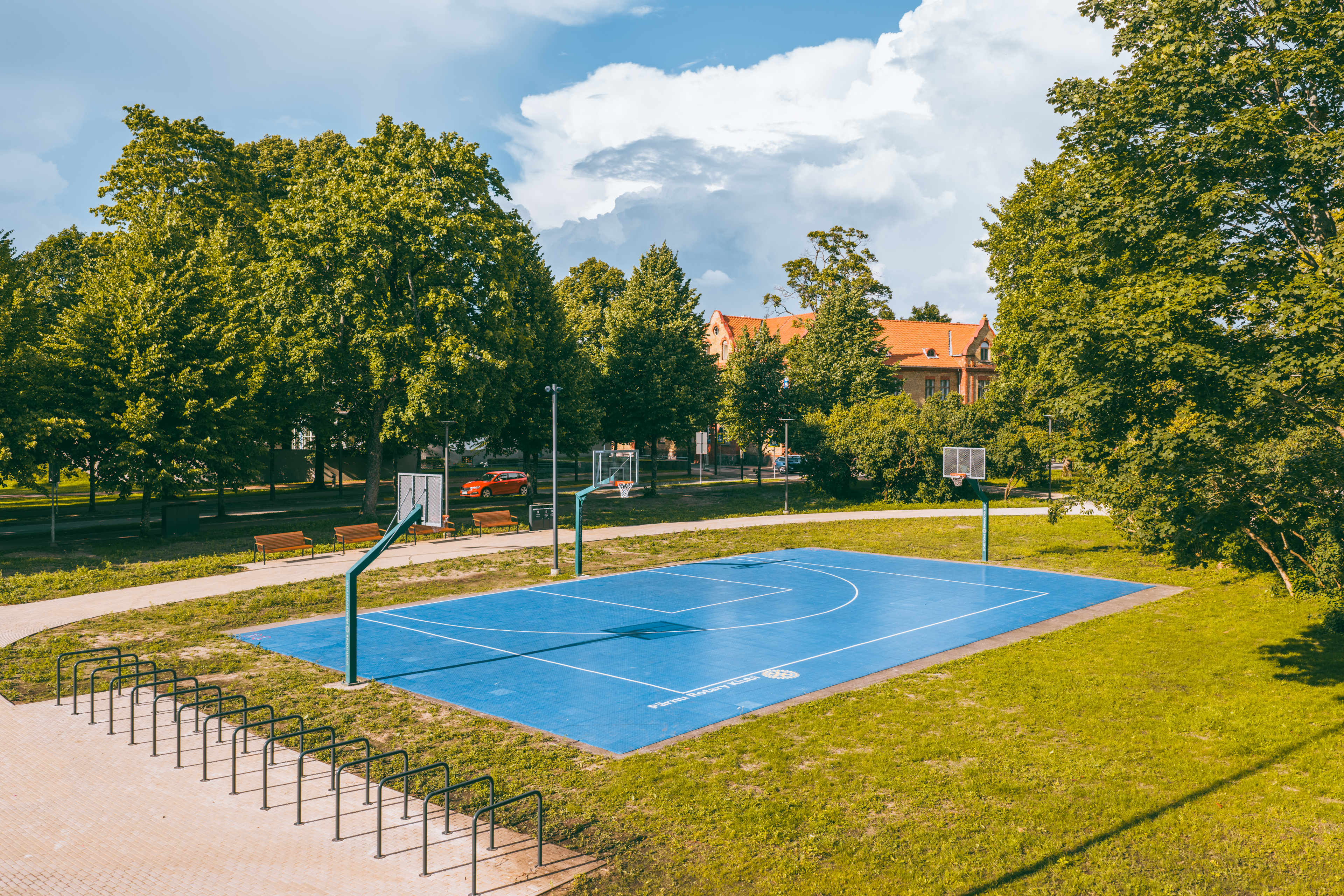 Korvpalliväljak Pärnus