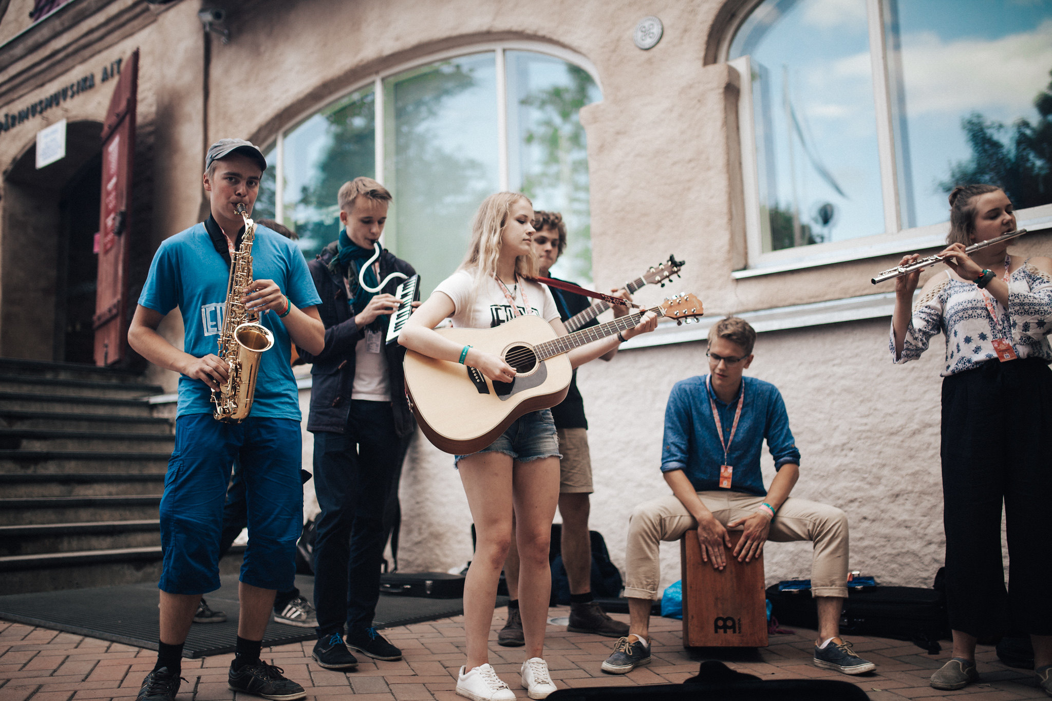 Mūziķi pie Vīlandes Folkloras mūzikas klēts