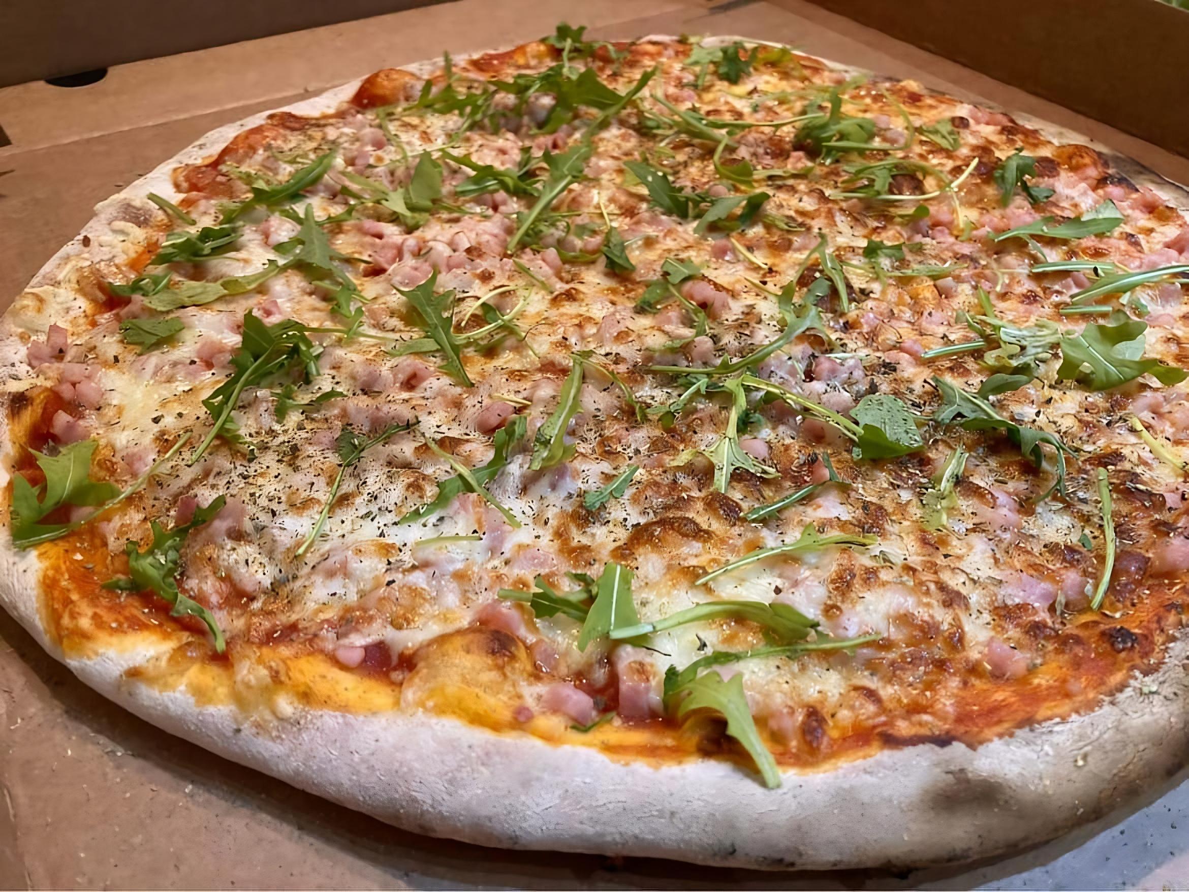 Koduhoovikohviku pitsa