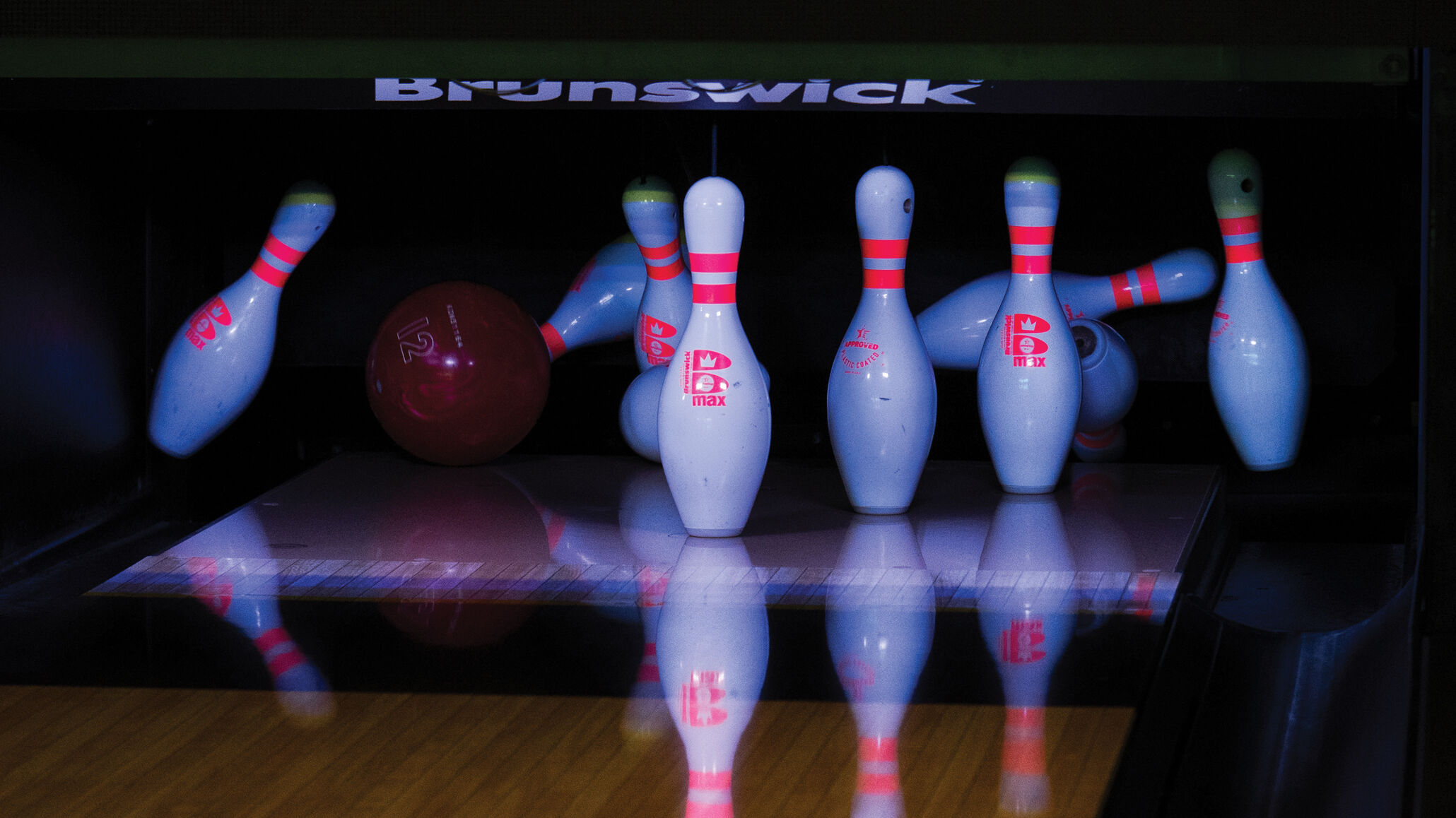 Bowling lane Brusnwick game