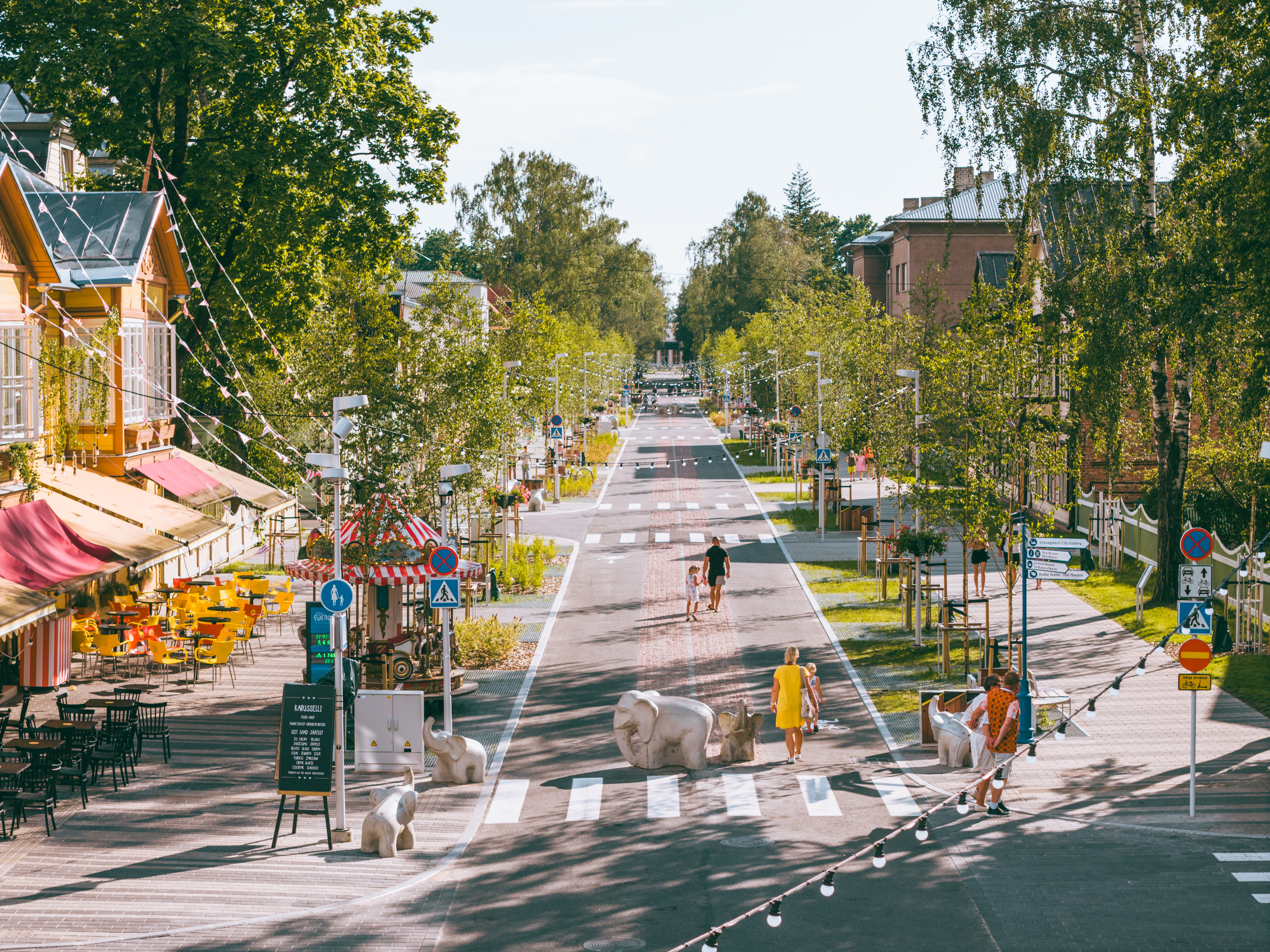Supeluse tänav - karuselli puhvet