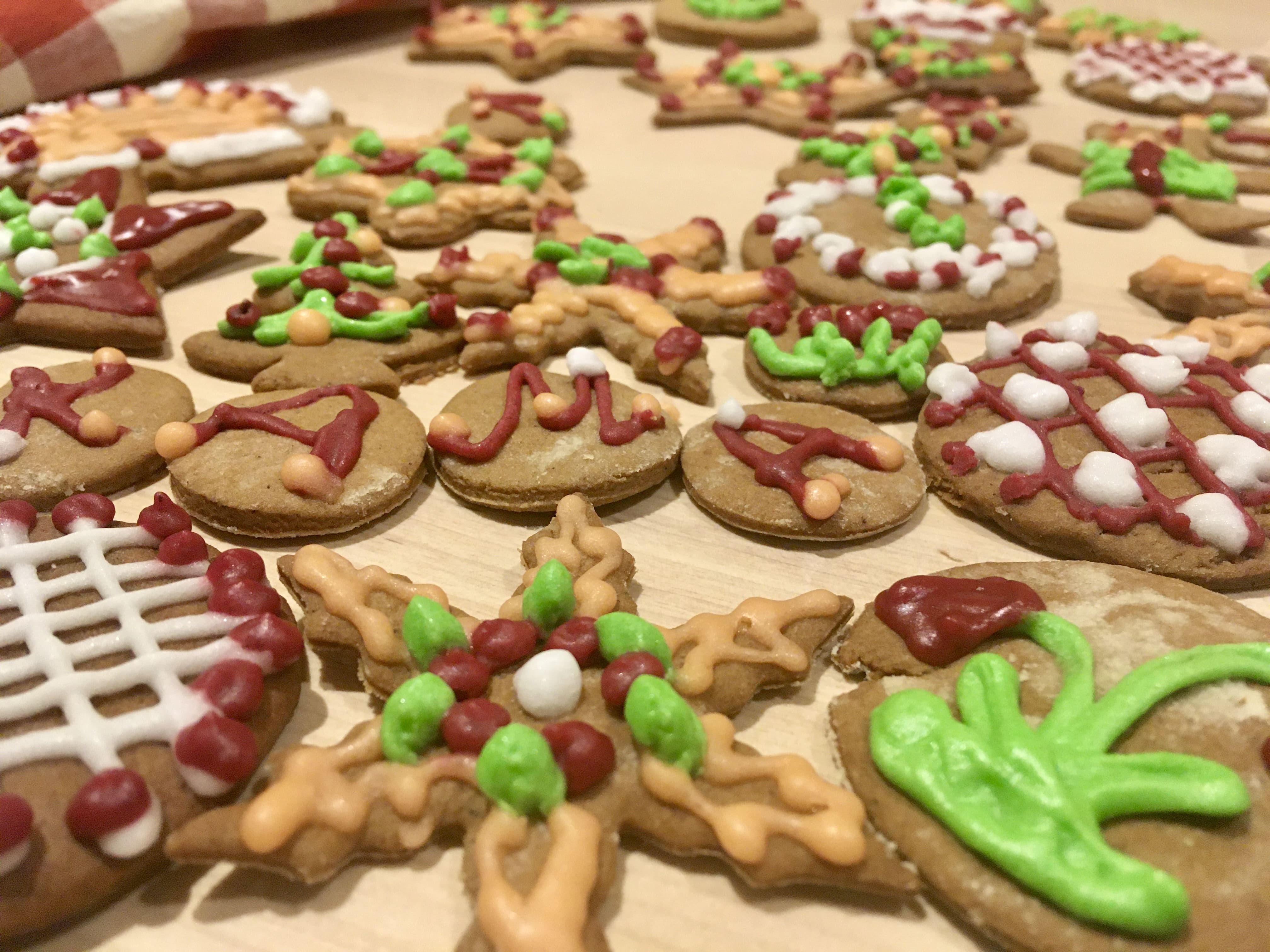 Piparkookide kaunistamine