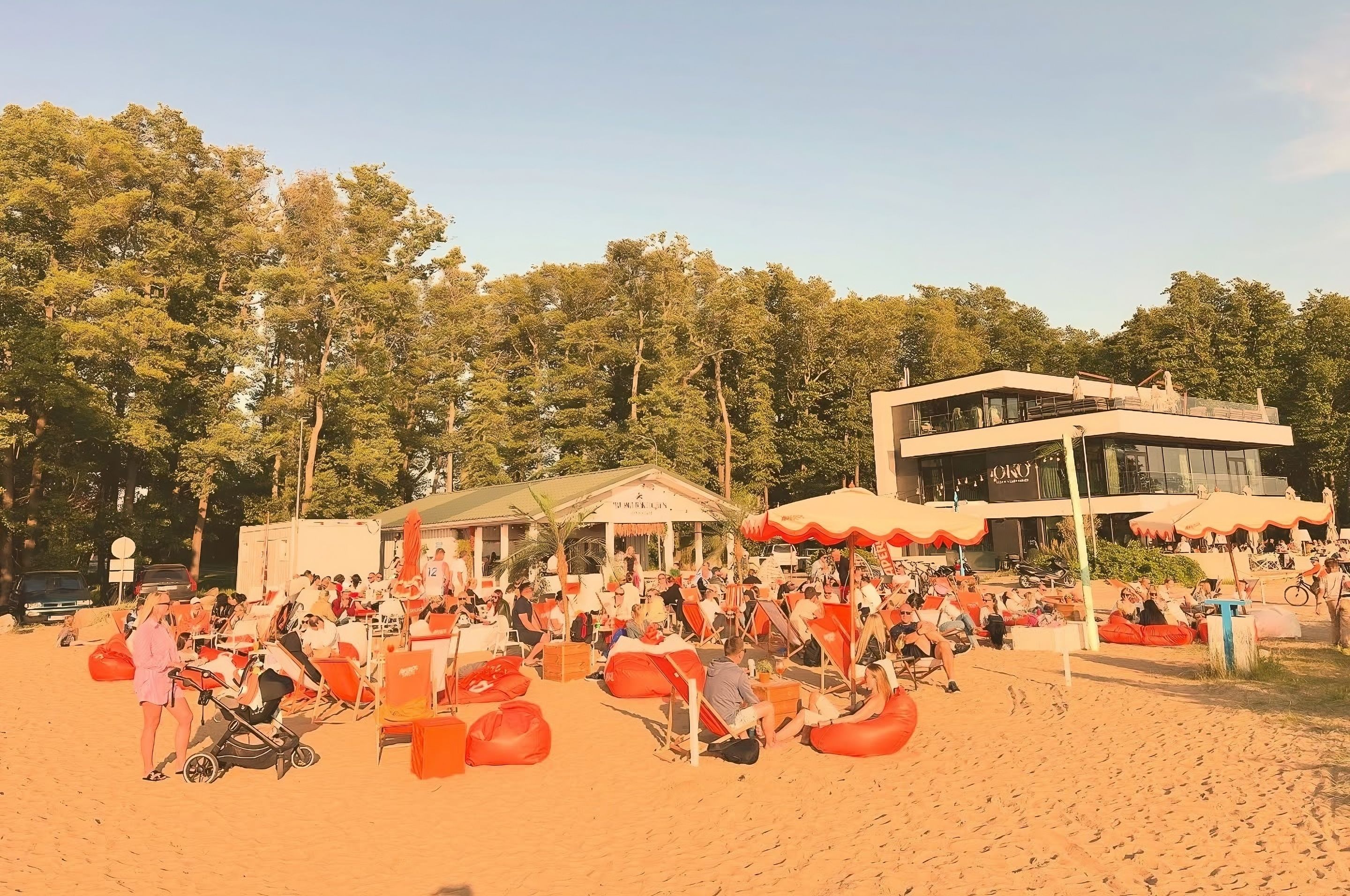 Burger Kitchen rantabaari Haabneemen rannalla