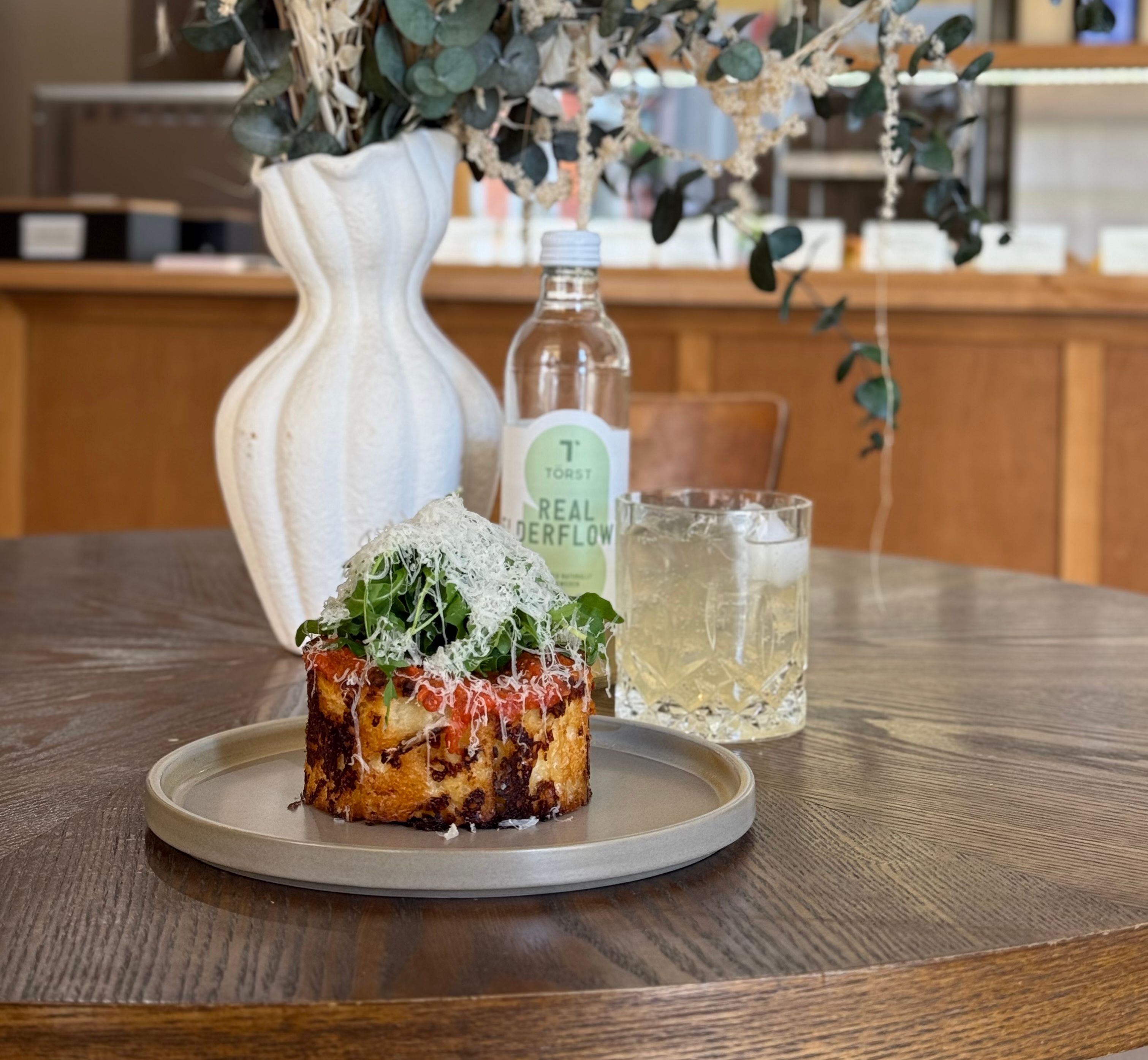 Värske saiake Cruffinis Raekoja platsil