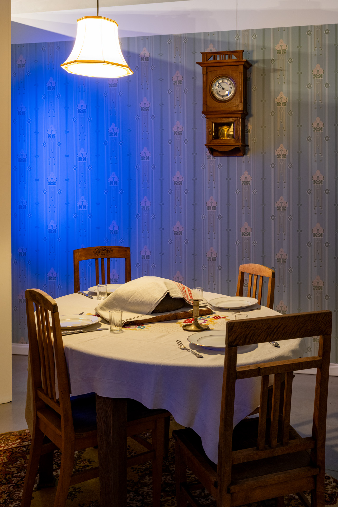 Exhibition-audio performance "From loss to horizon" dining table
