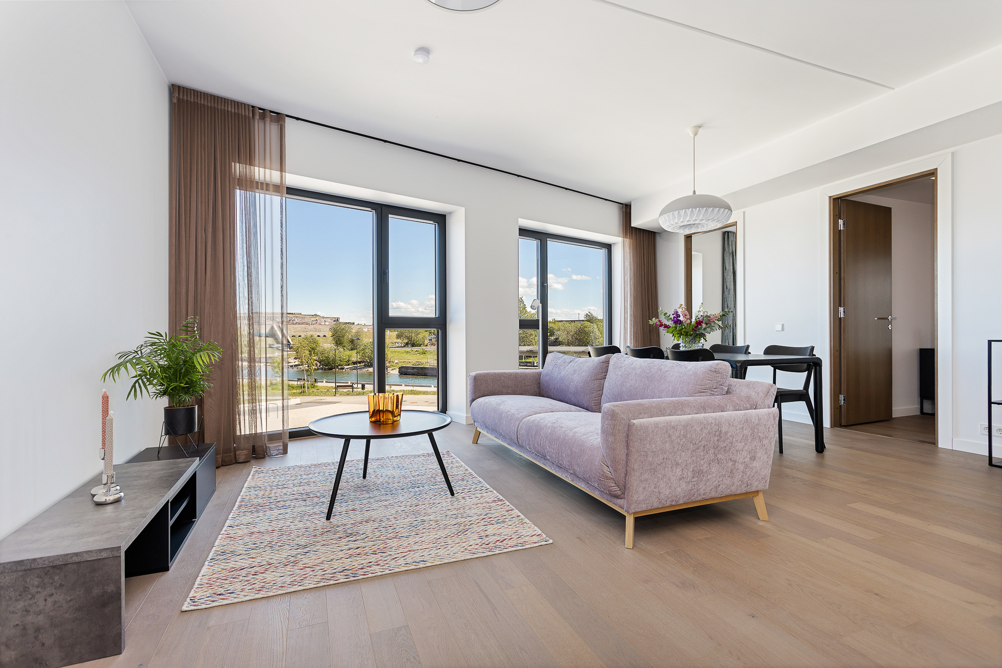 Valgusküllane elutuba Kalaranna 8/11