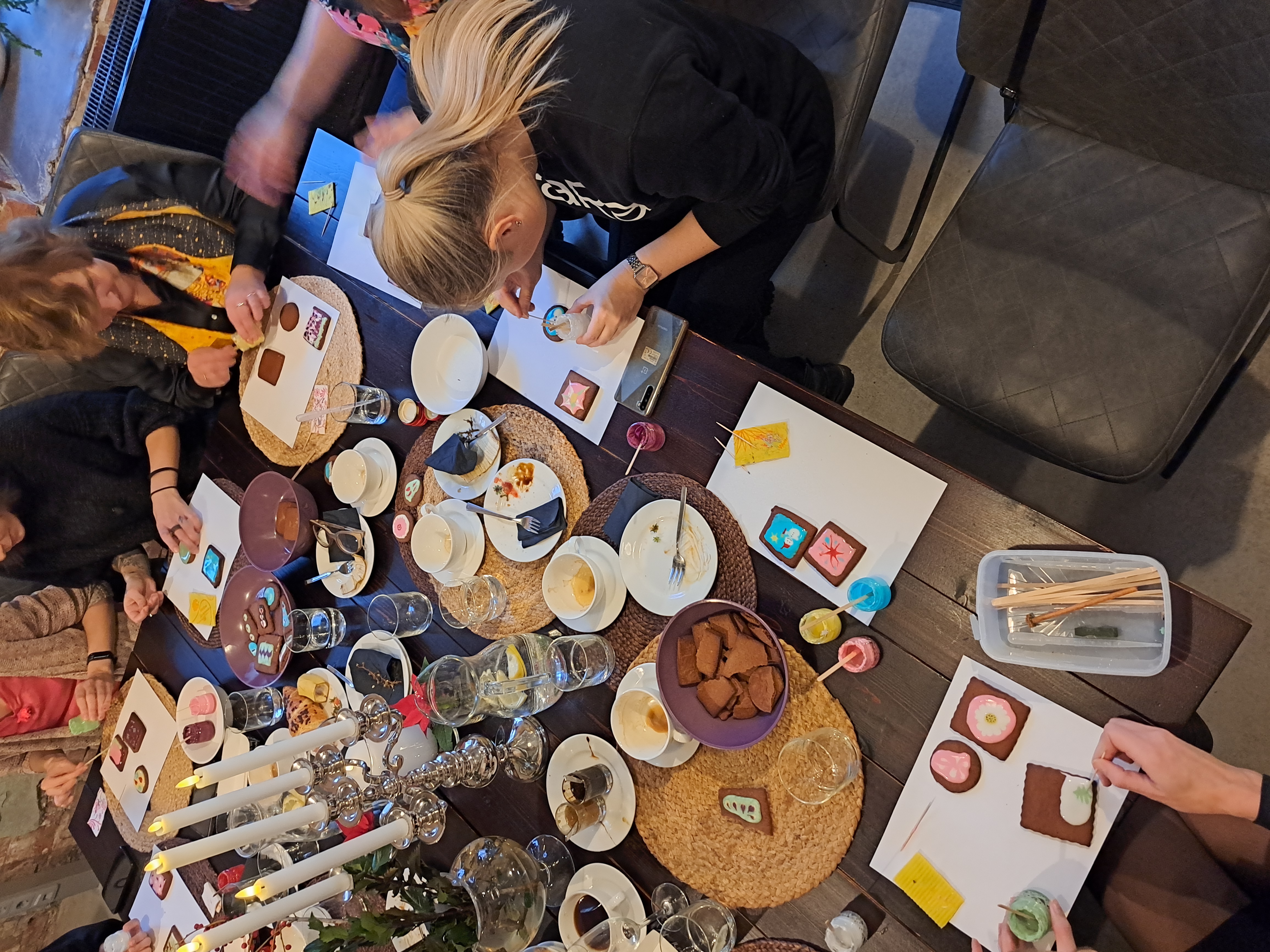 Gingerbread painting workshop