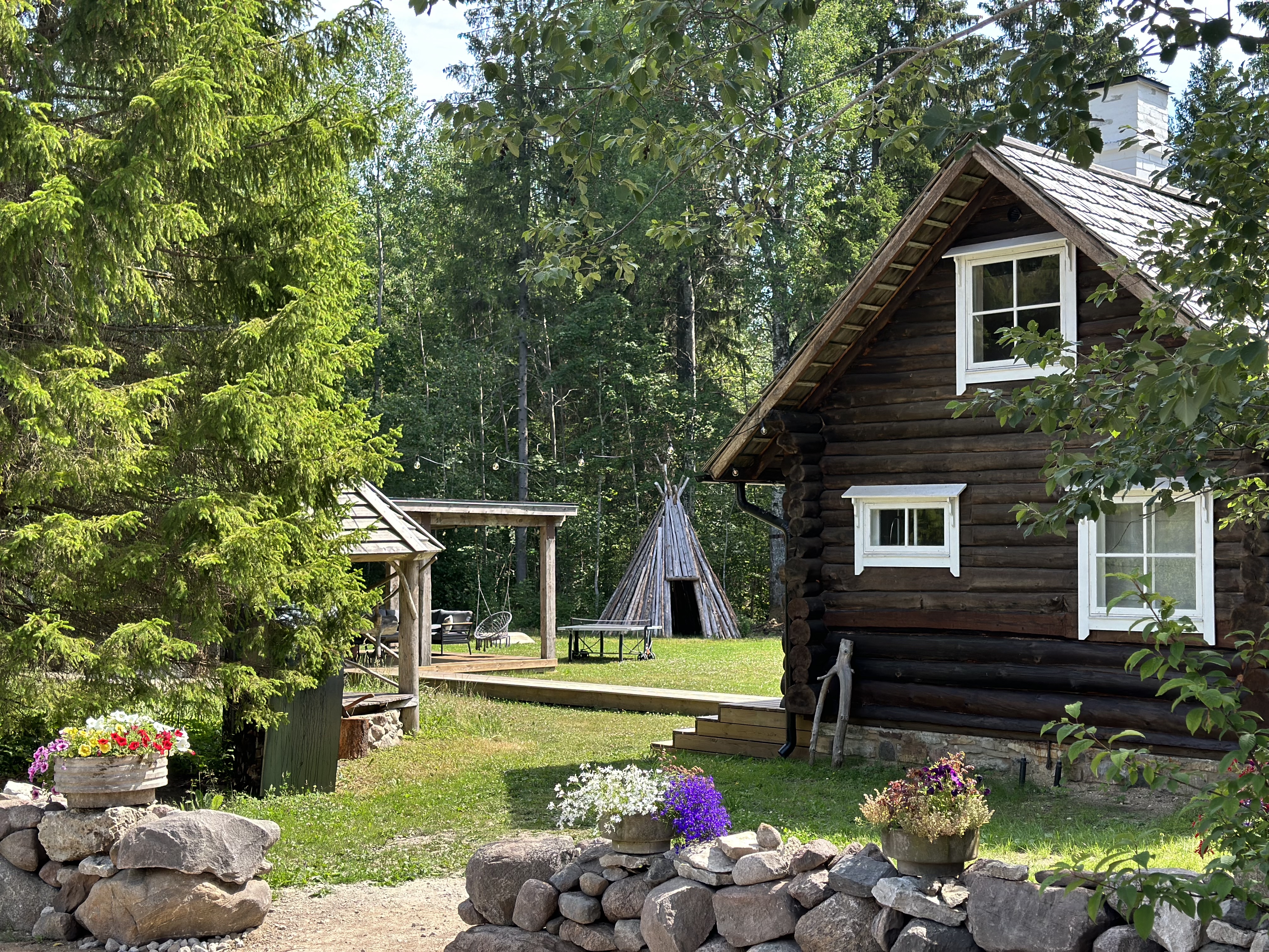 "Panga Saunahütt" atpūtas māja Lēnes apriņķī