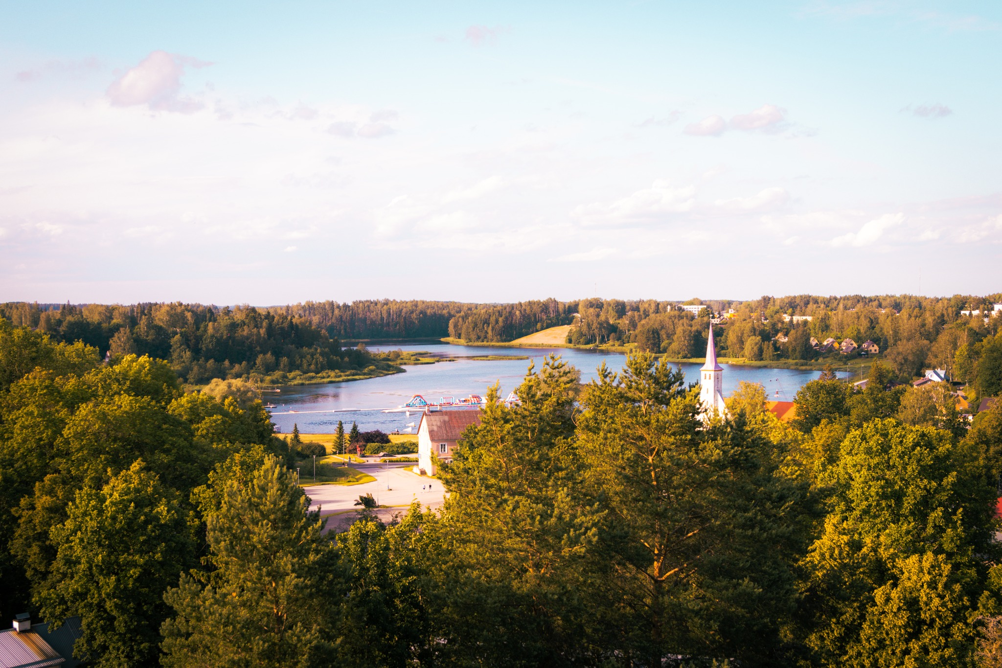 Vaated Põlvale kultuurikeskuse katuselt.