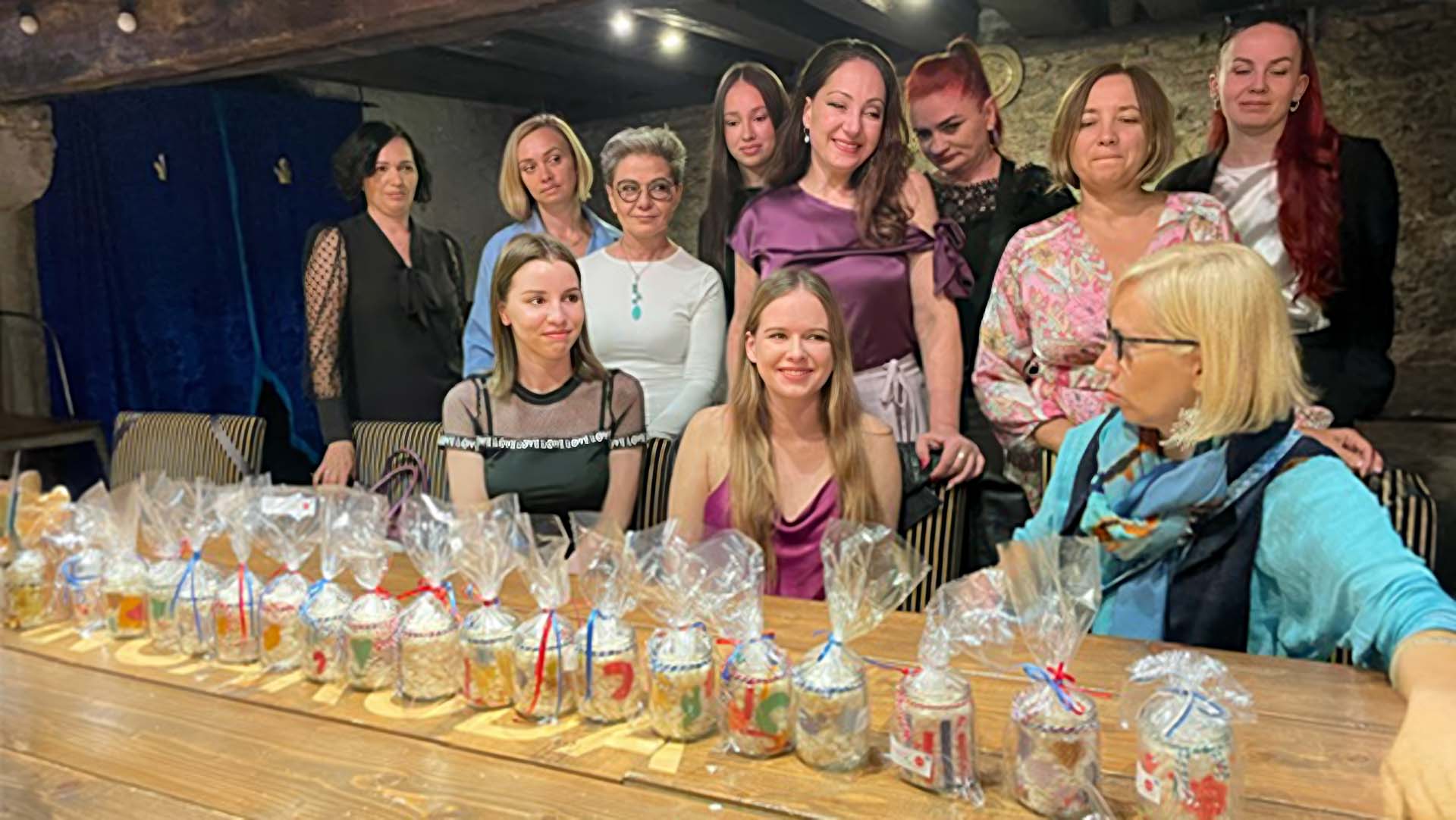 Workshop for making jar candles at Örreke Studio