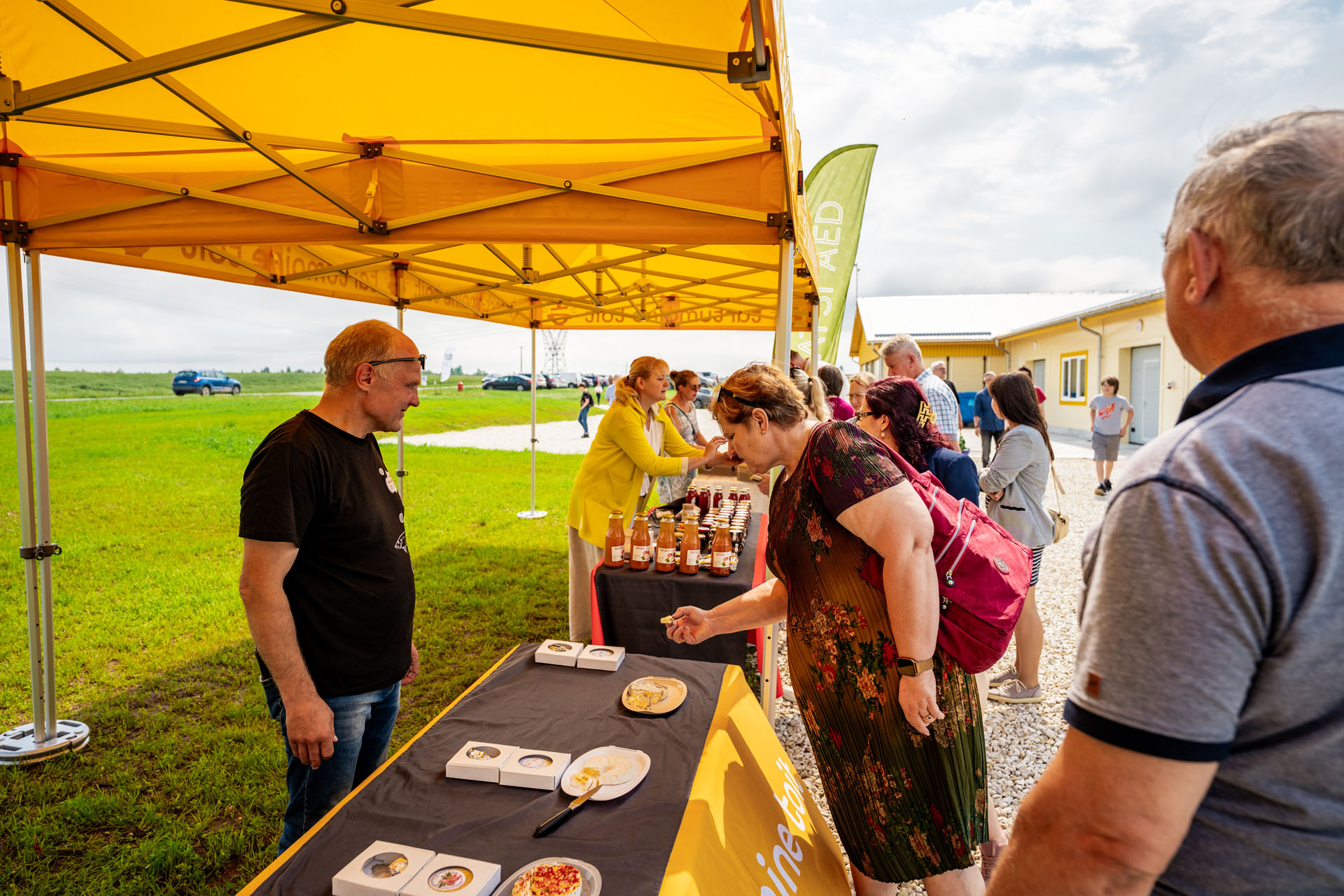 Võimalus maitsta Eesti talutoite ja talutooteid kaasa osta
