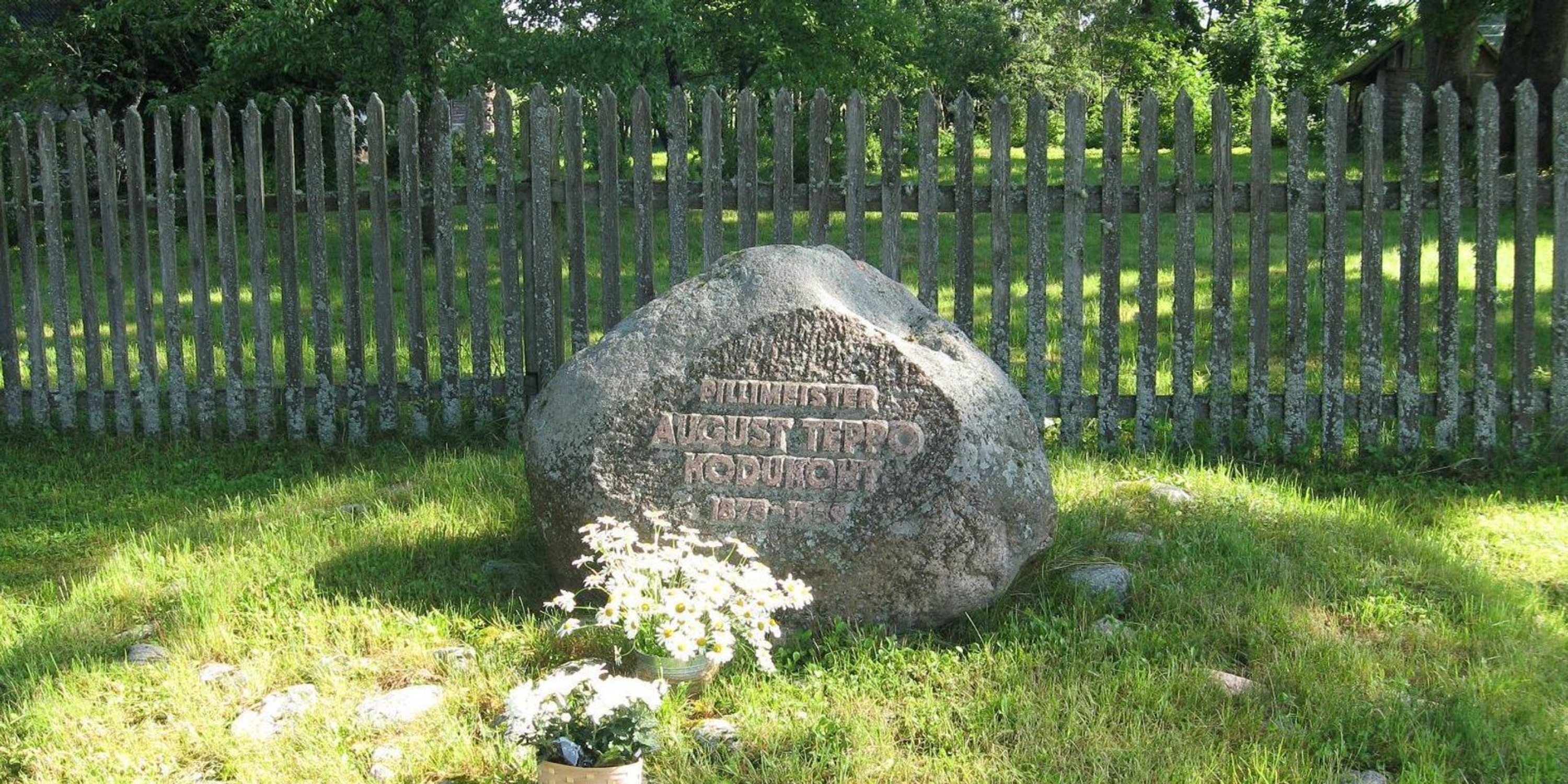 Lõõtsameister August Teppo mälestuskivi