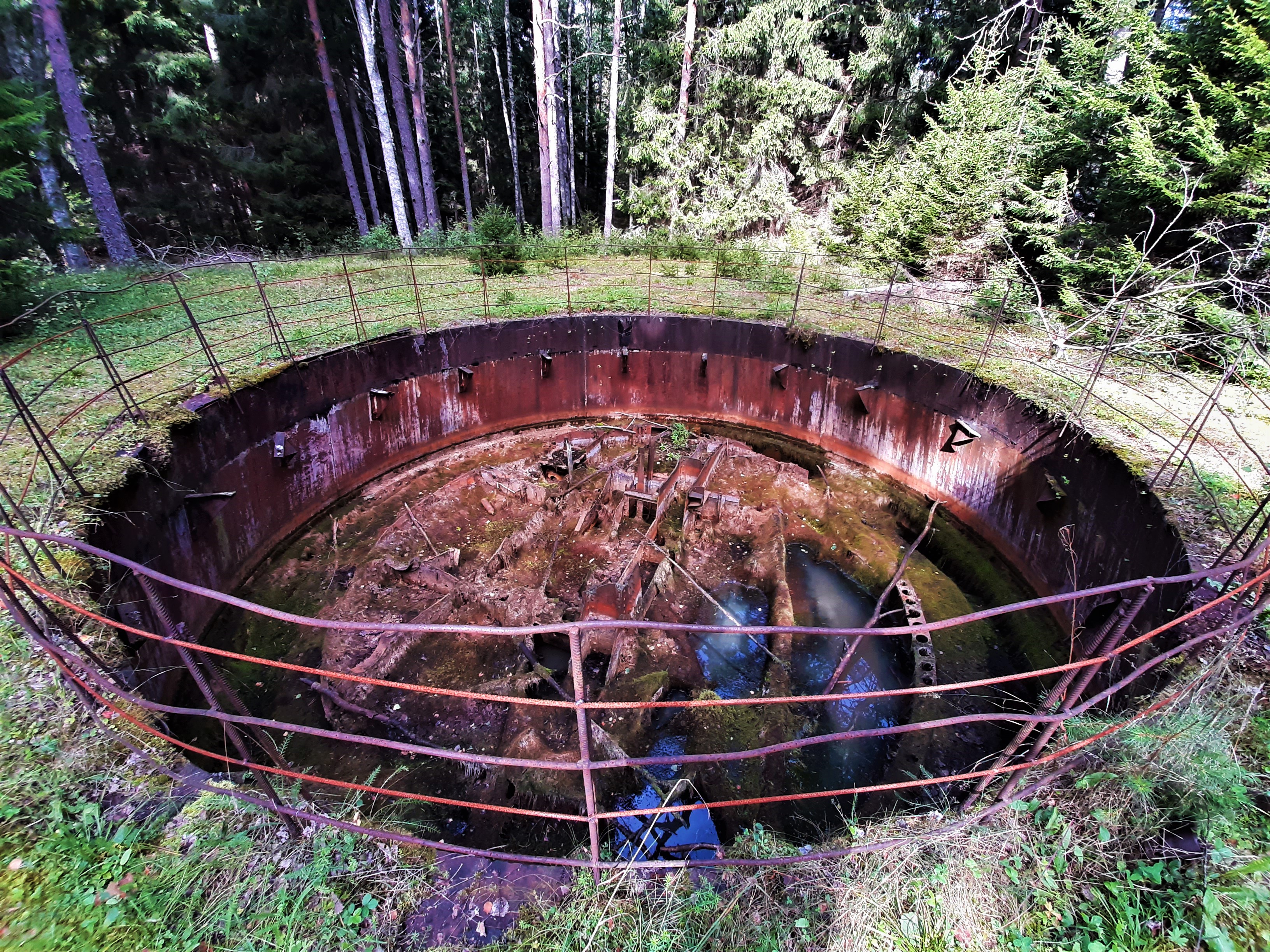 Tahkuna 180 mm rannapatarei