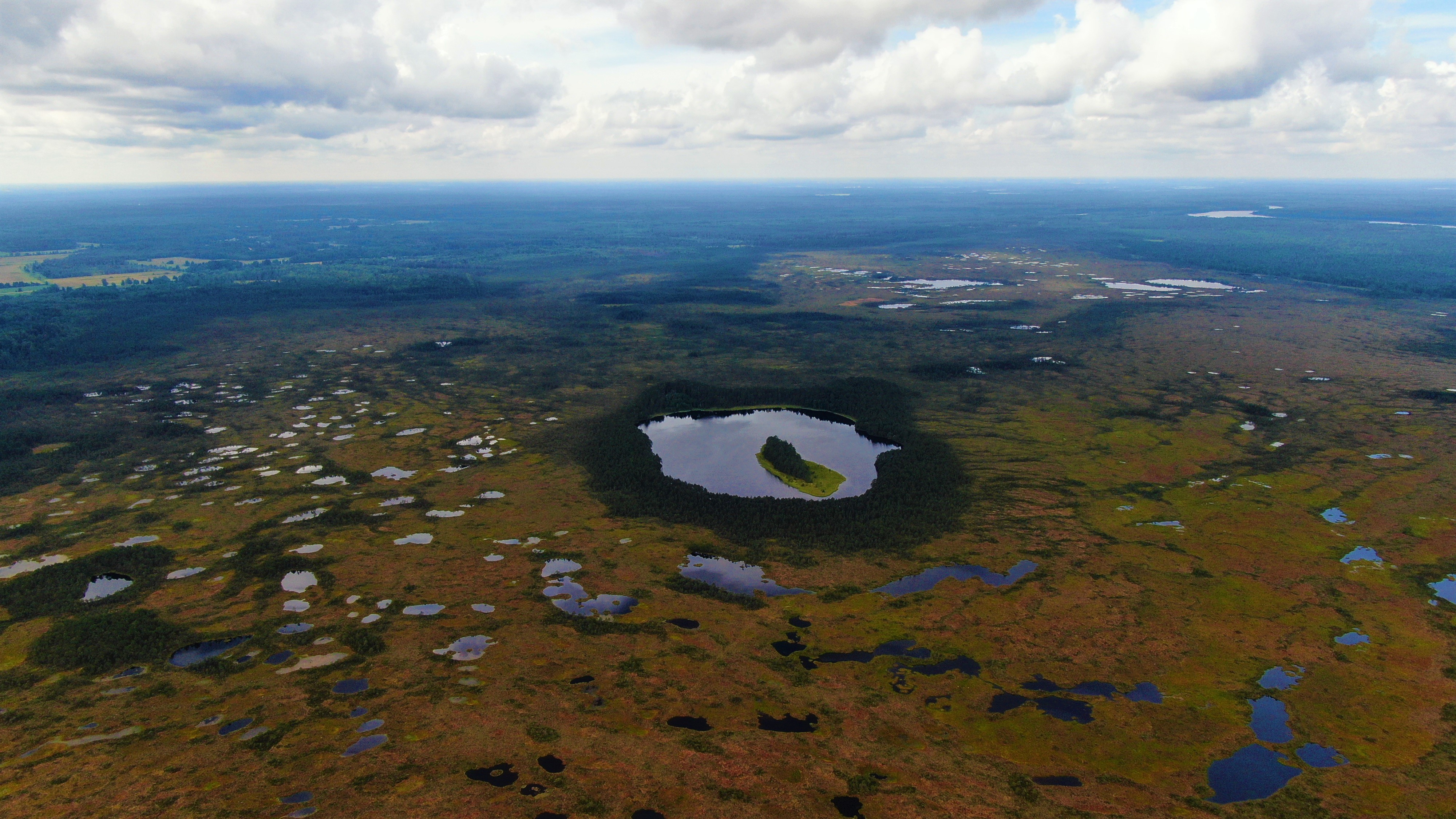 Juhendatud räätsamatk gruppidele Koitjärve rabas