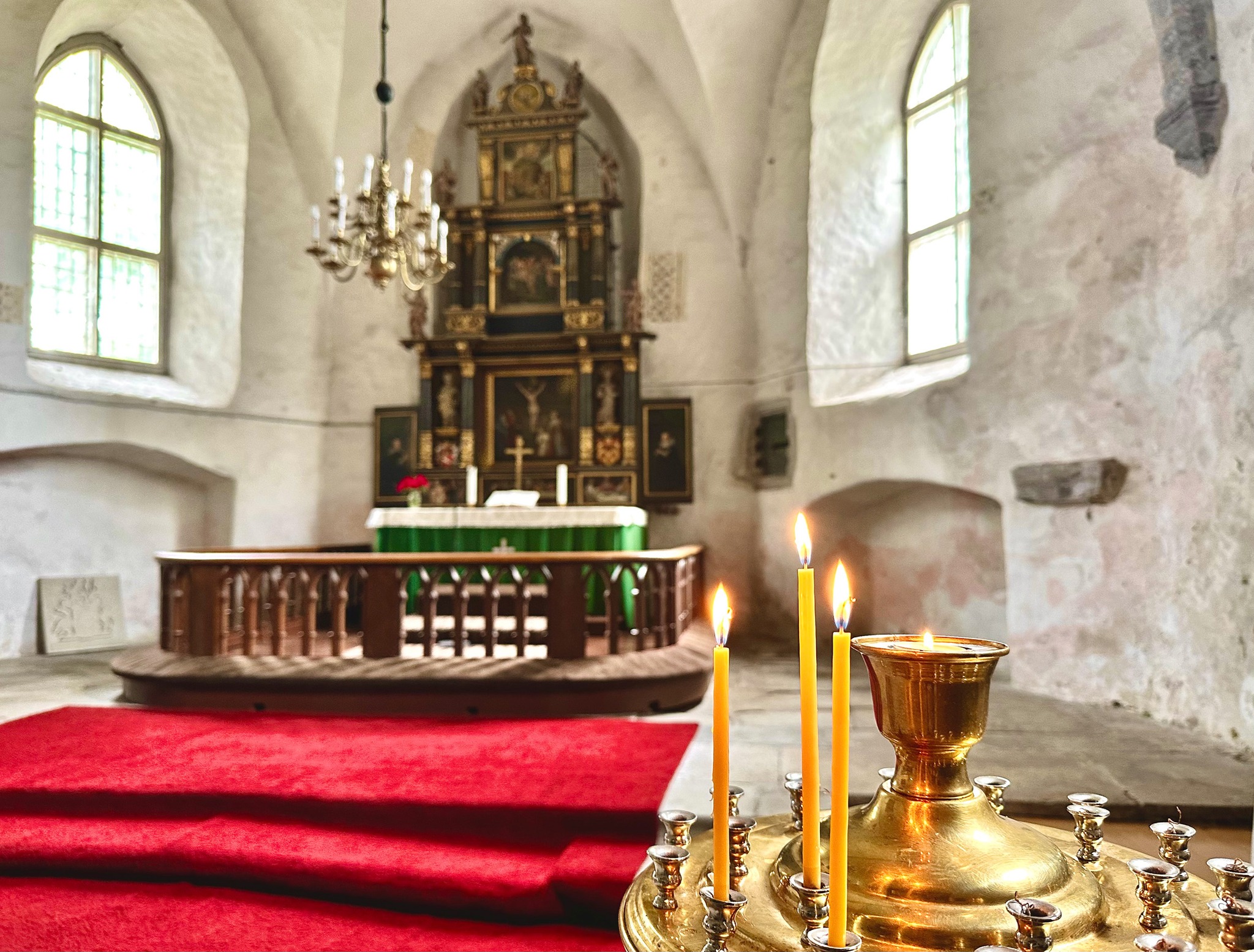 Keila Miikaeli koguduse altar
