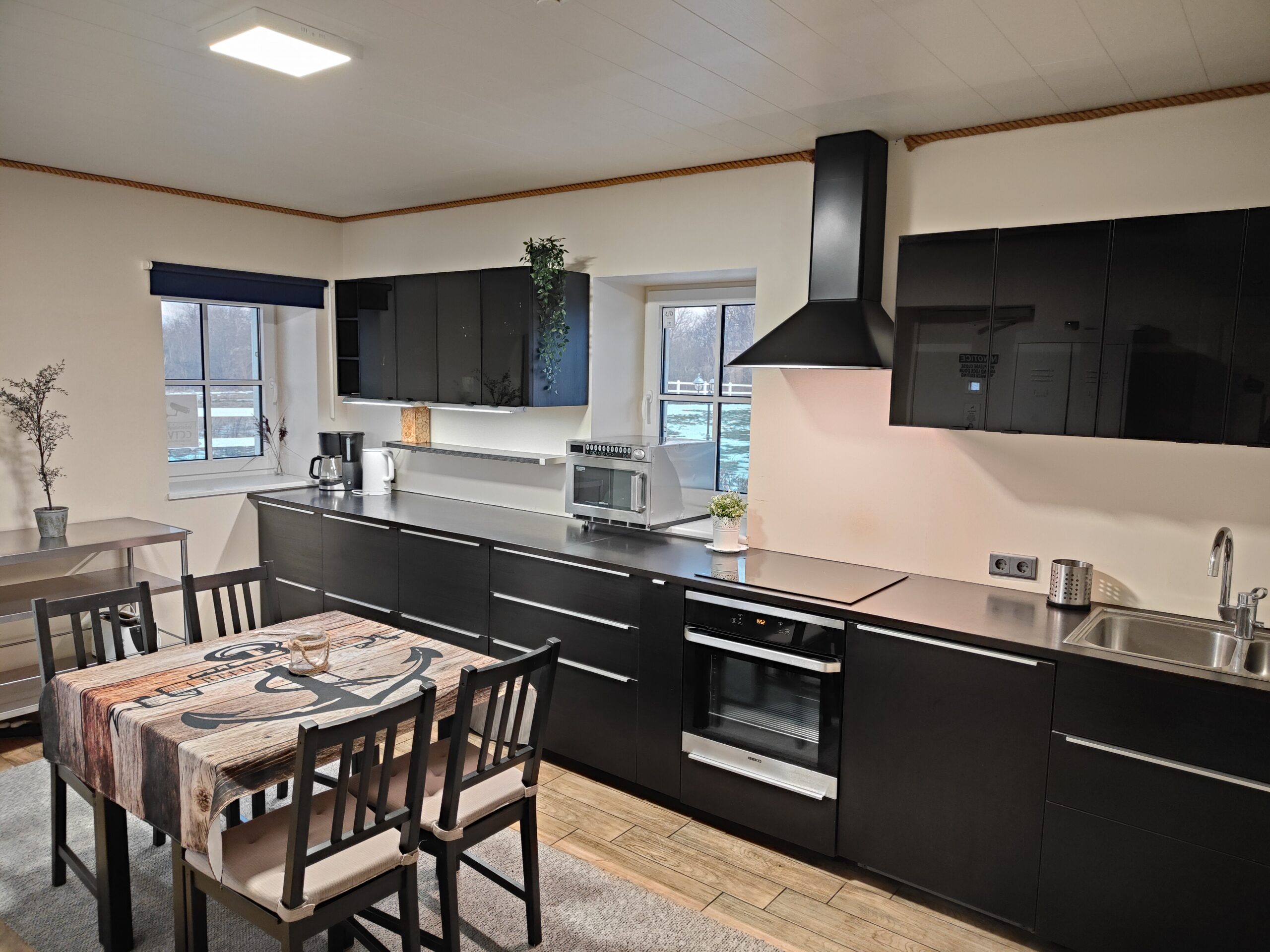 Pakri Paruni kõrvalmaja köök