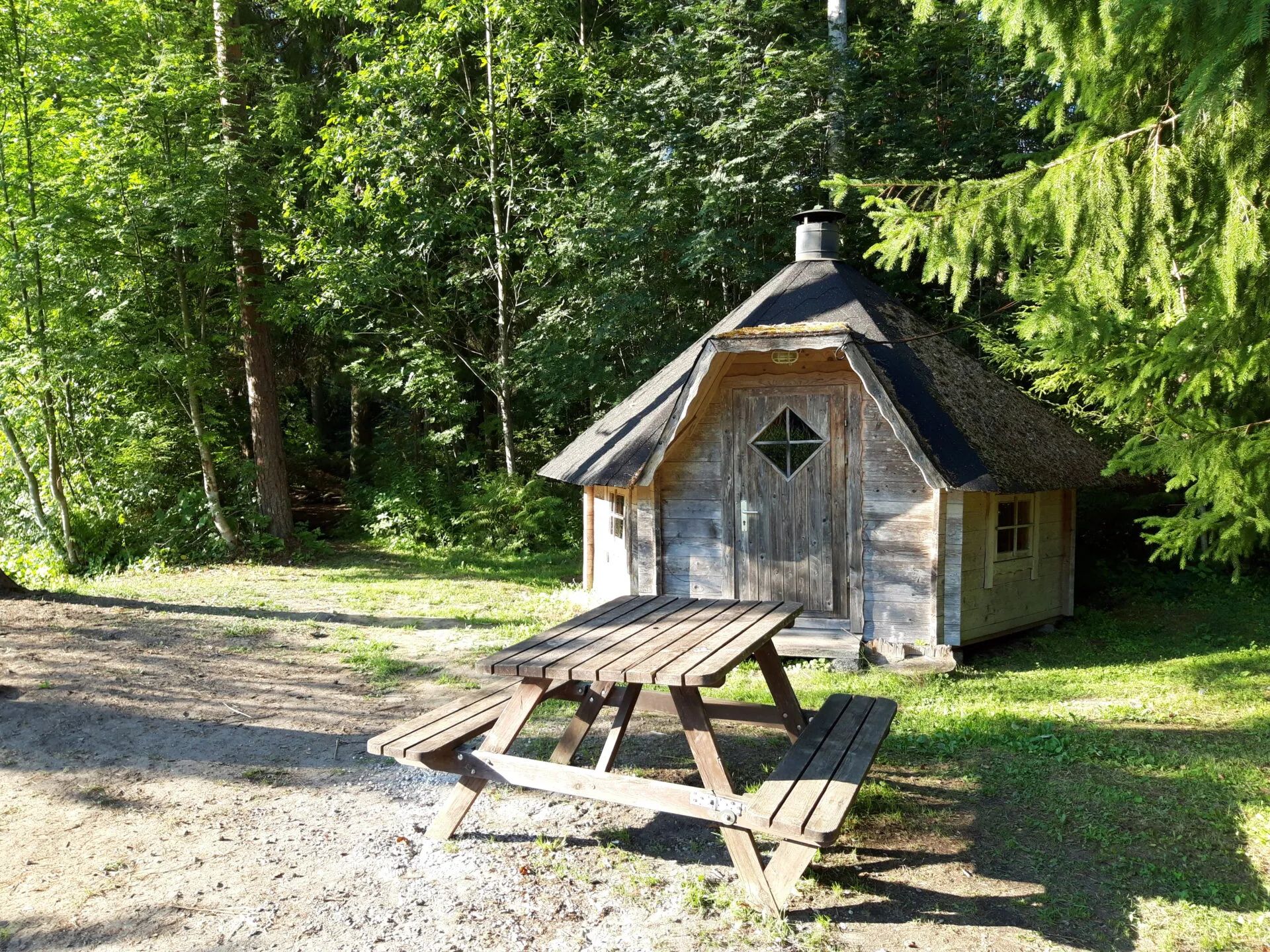 Nelijärve Puhkekeskuse grillkoda