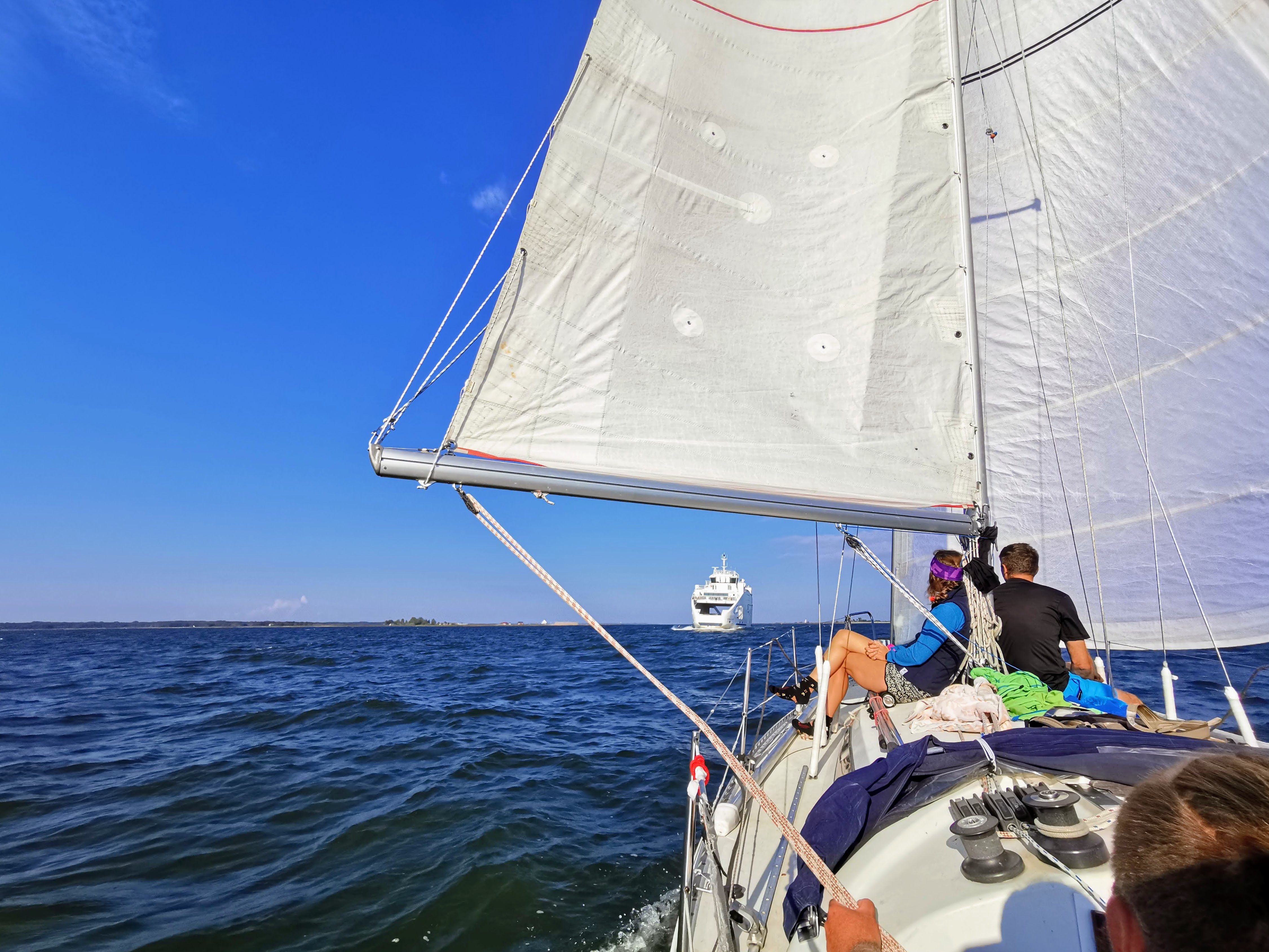 Sorgu saarele pääseb purjetades