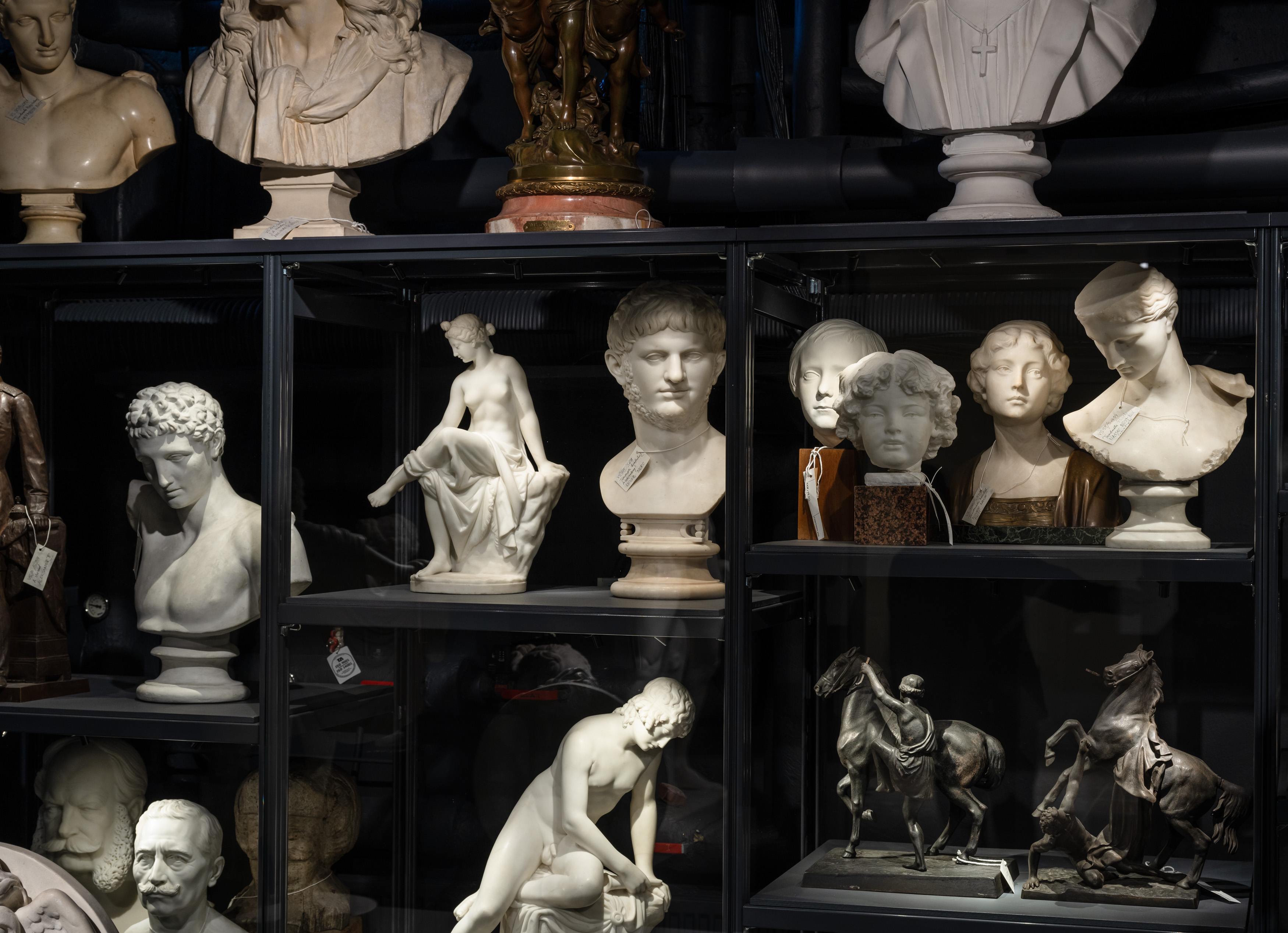 Antiiksed skulptuurid  Kadrioru kunstimuuseumis