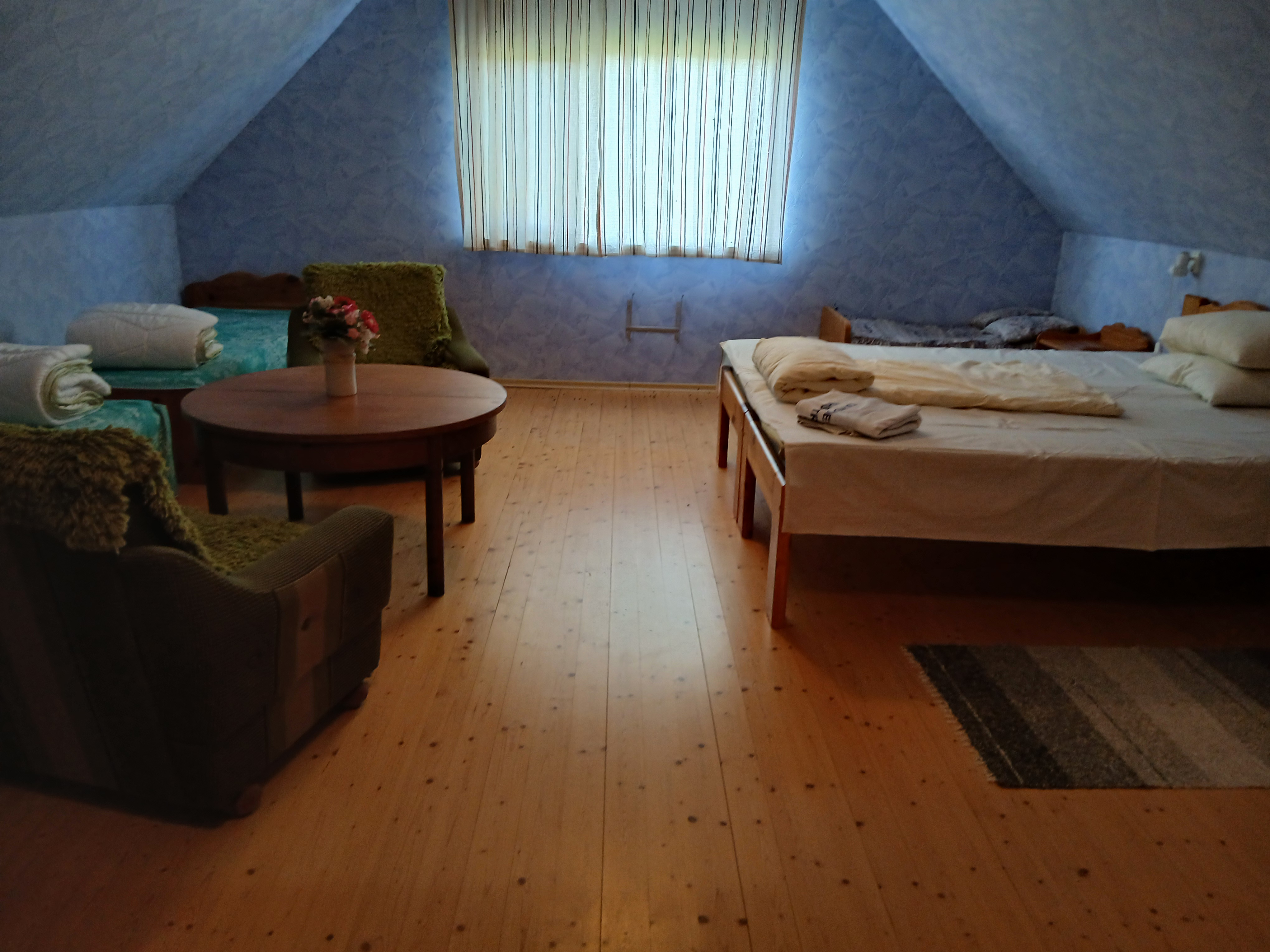 Peretuba puhkemaja 2. korrusel (eraldi sanitaaarruumiga)