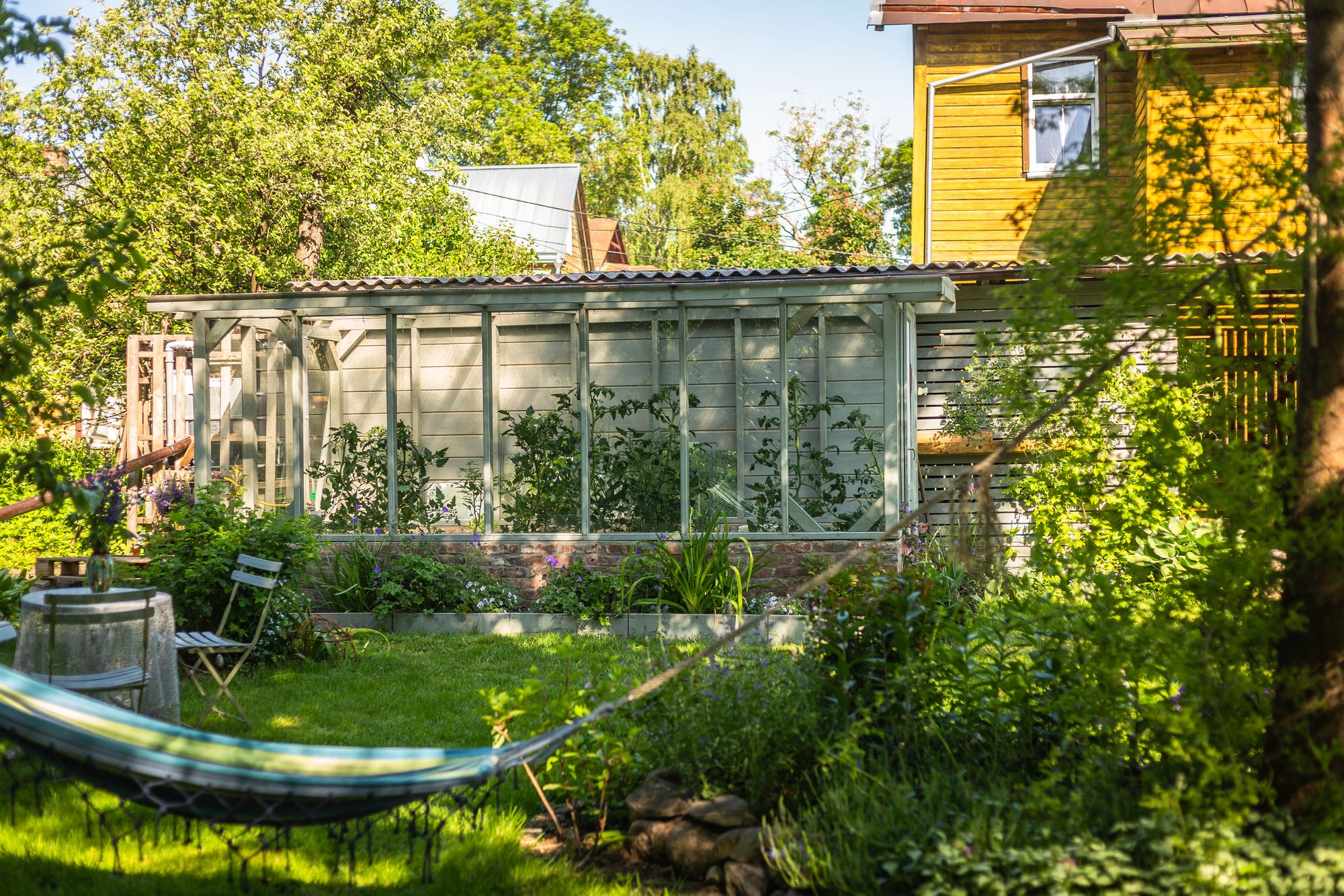 Supilinna rohelust täis salaaed
