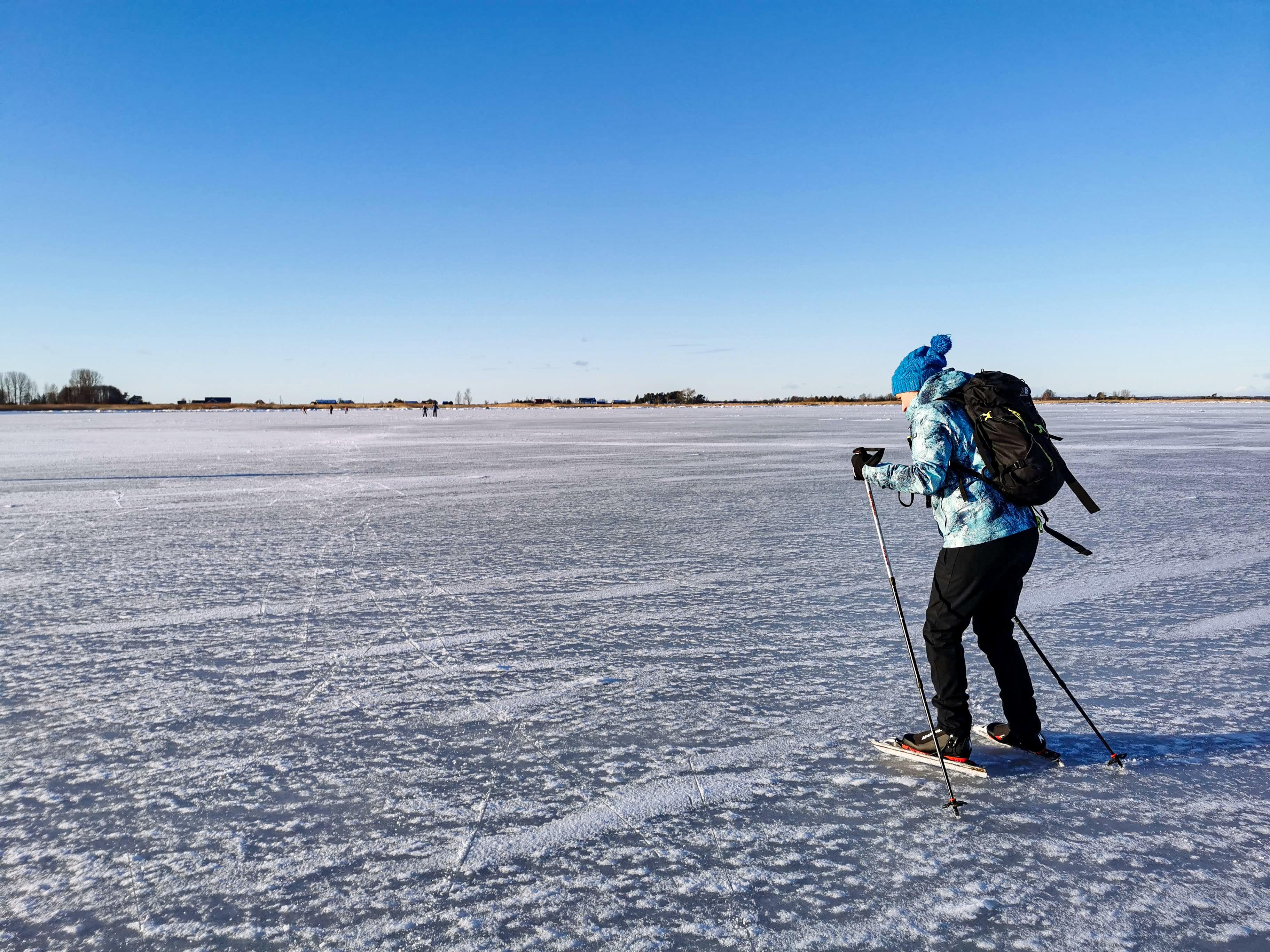 Tour skating in Estonian nature on sea ice