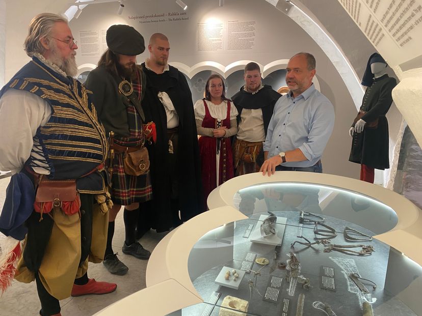 ASJA LOOD: Tõnno Jonuksi loeng-ringkäik “Rakvere linnuse arheoloogiline pärand”