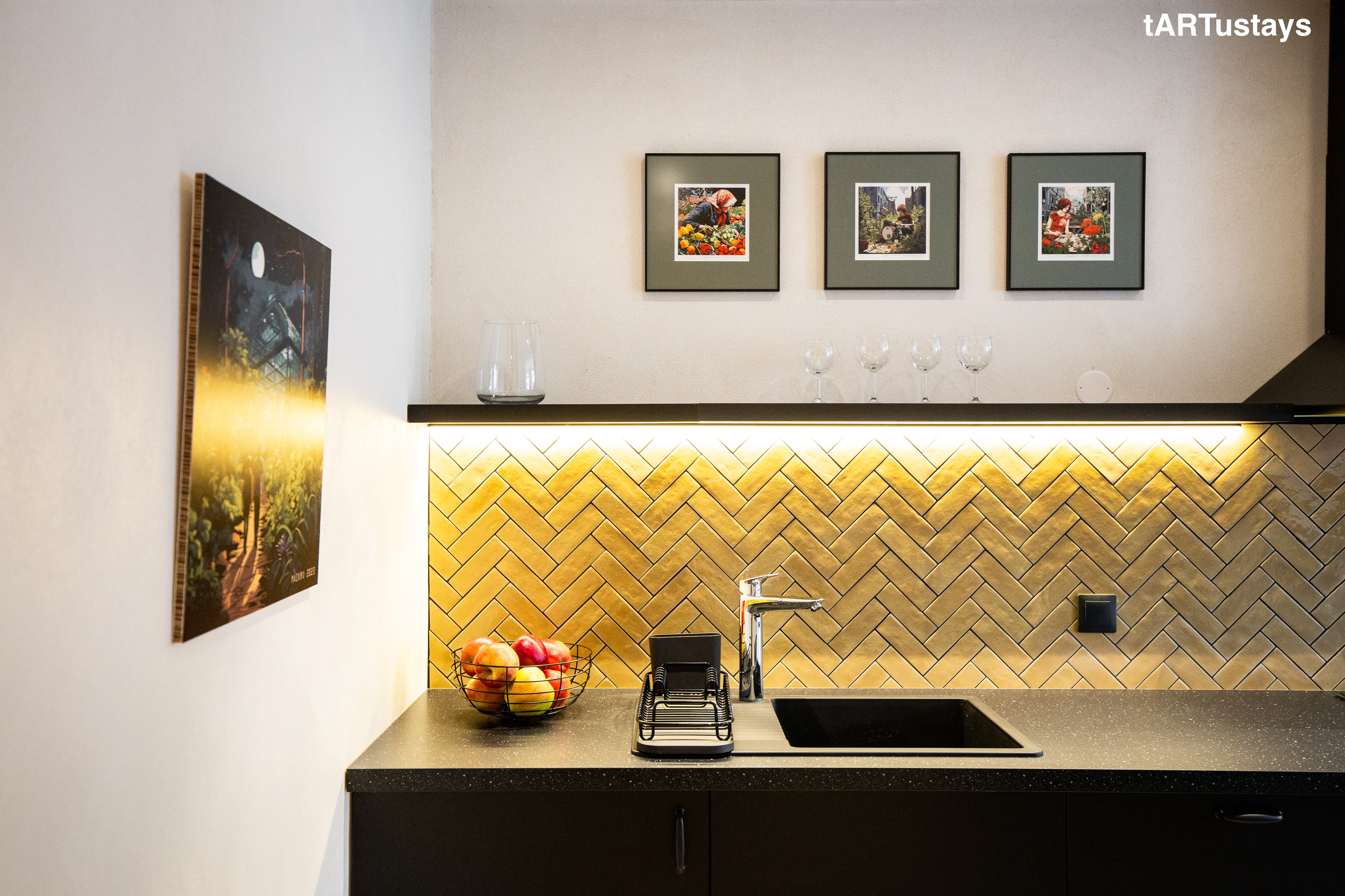 Moderne Maikro kunstikorteri köök Tartu kesklinnas