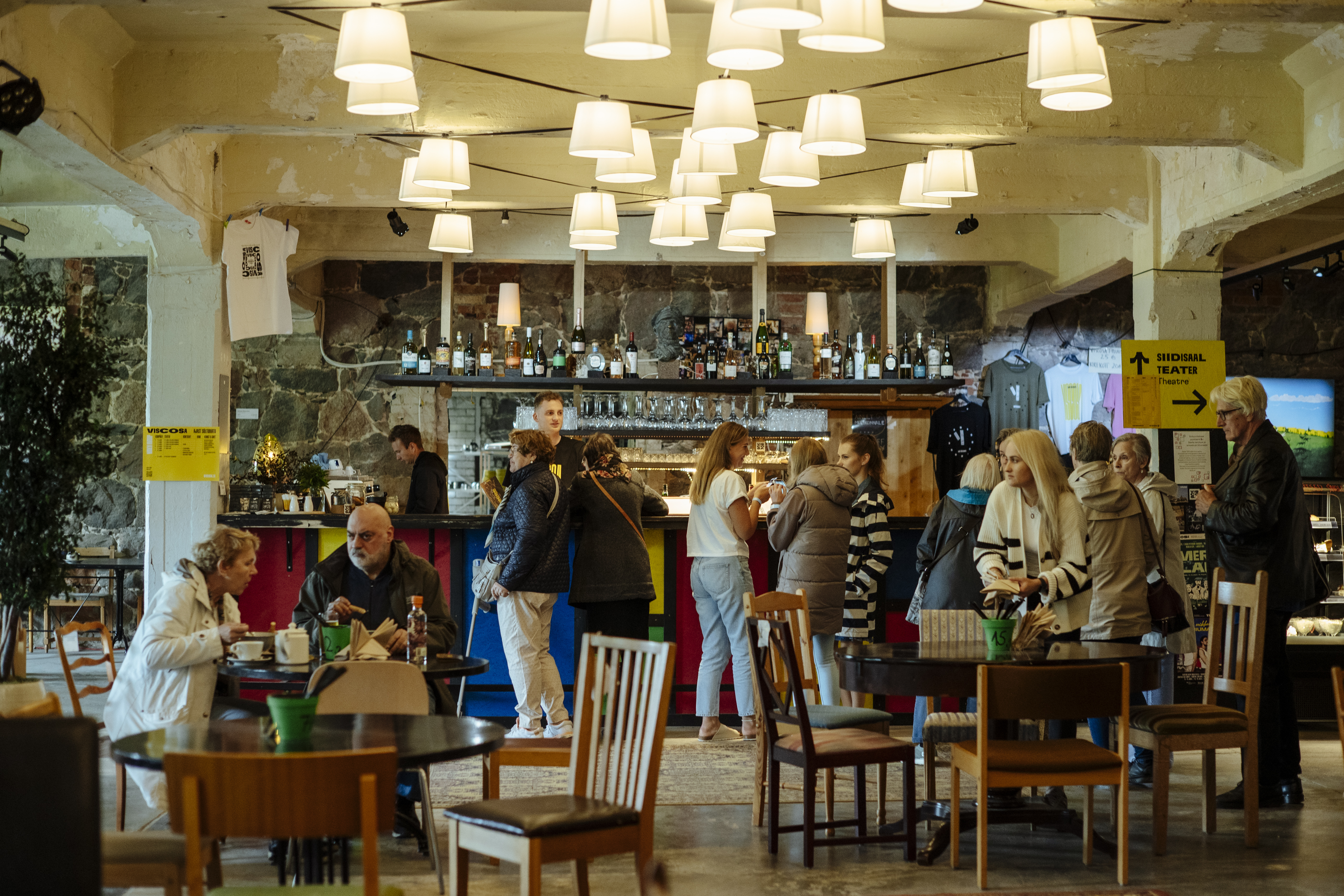 Viscosa Art Cafe pakub külalistele maitsvaid roogi ja kosutavaid jooke