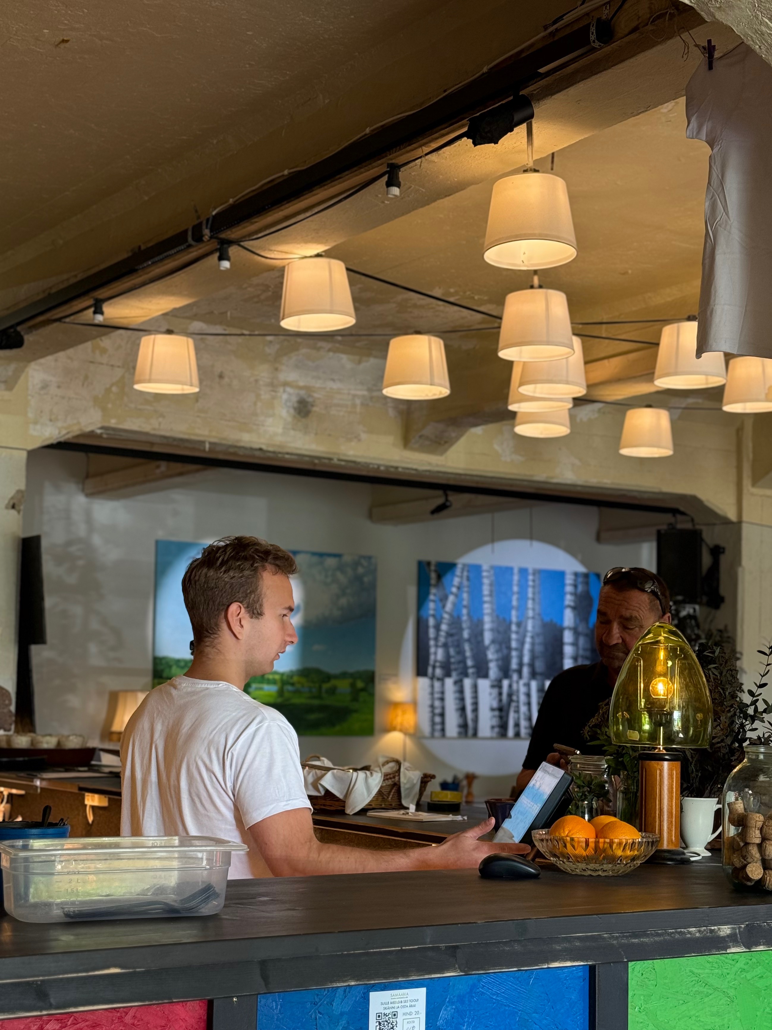 Viscosa Art Cafe Hiiumaal ootab suvekülalisi sööma-jooma