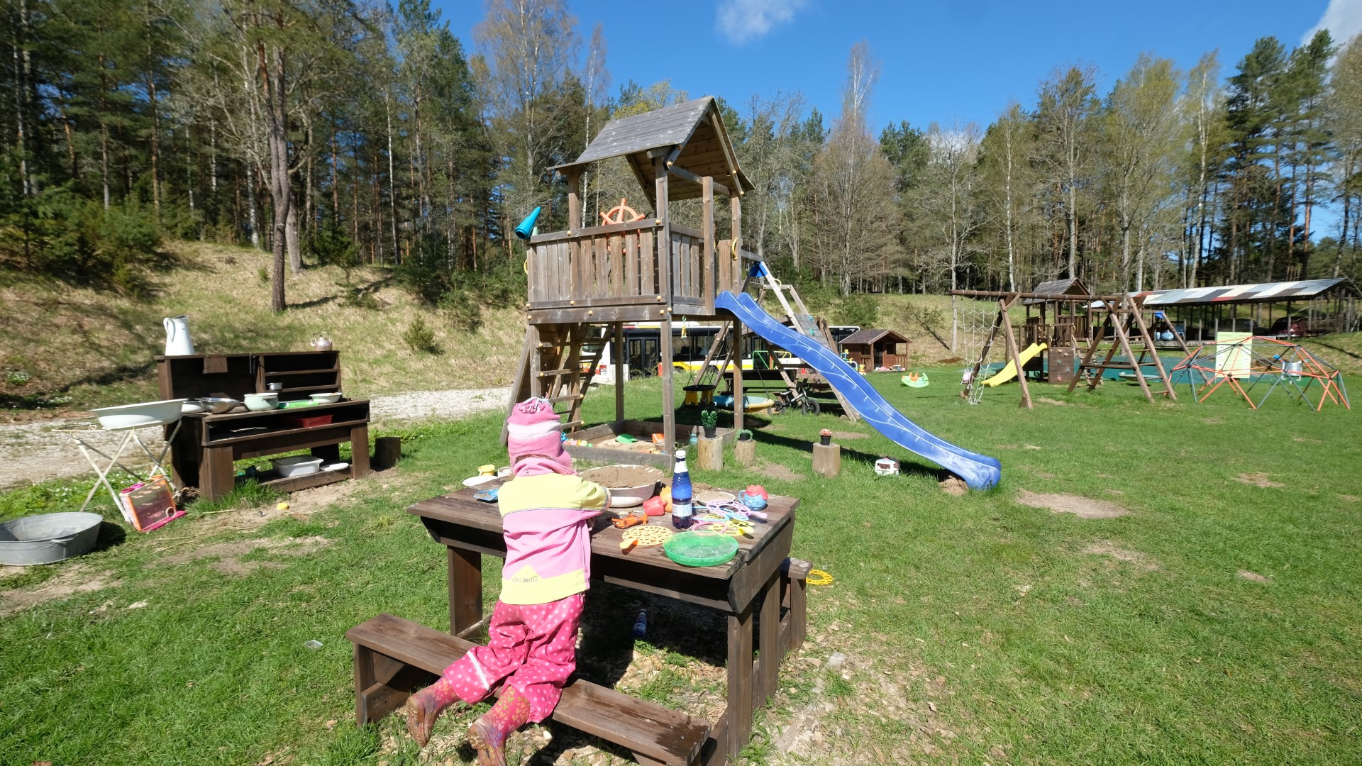 Elamustalu by Kallaste Turismitalu mänguväljak