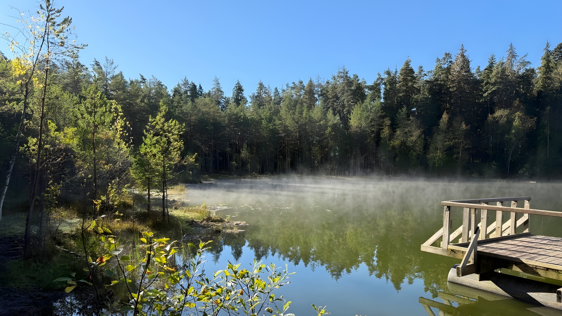 Varahommikune Vaikne järv