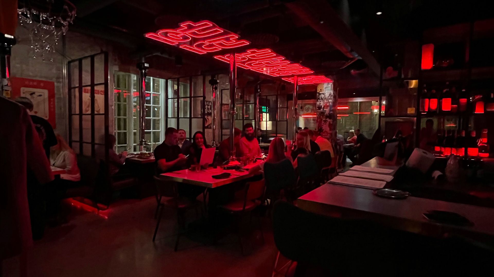 JENK BBQ Koera stiilis sisustus