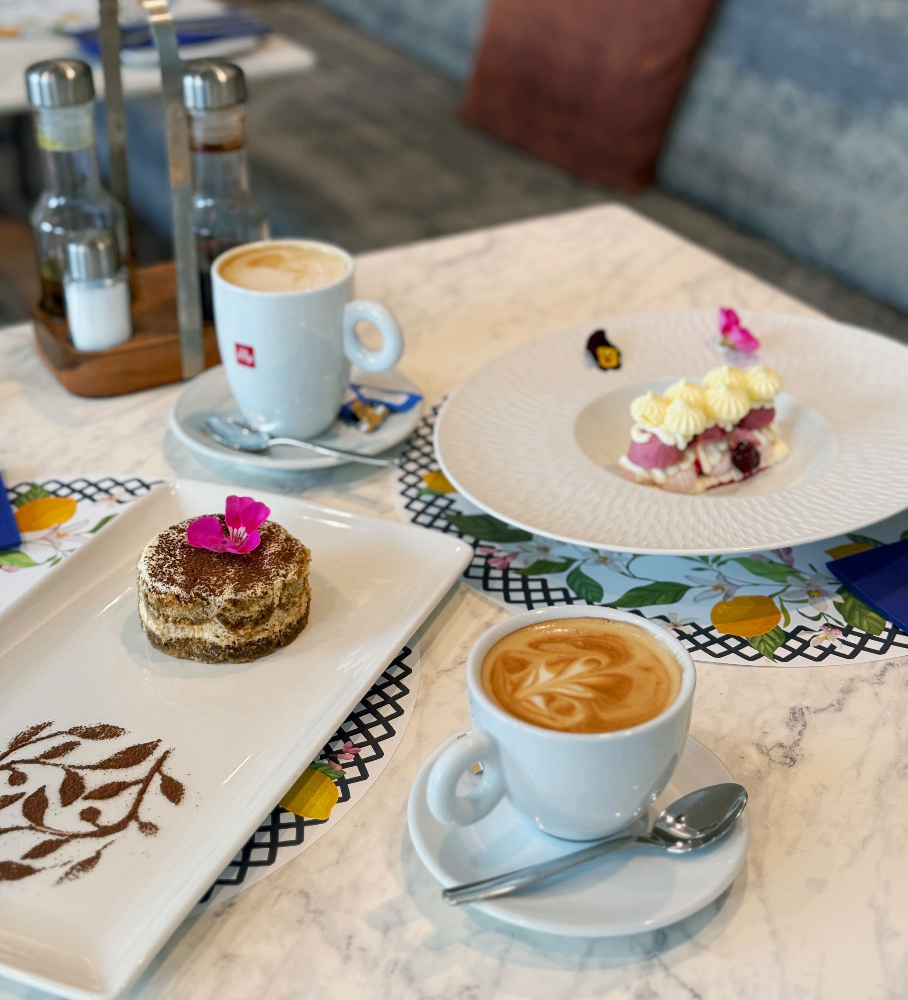 Restoran Italini magustoidud ja kohv