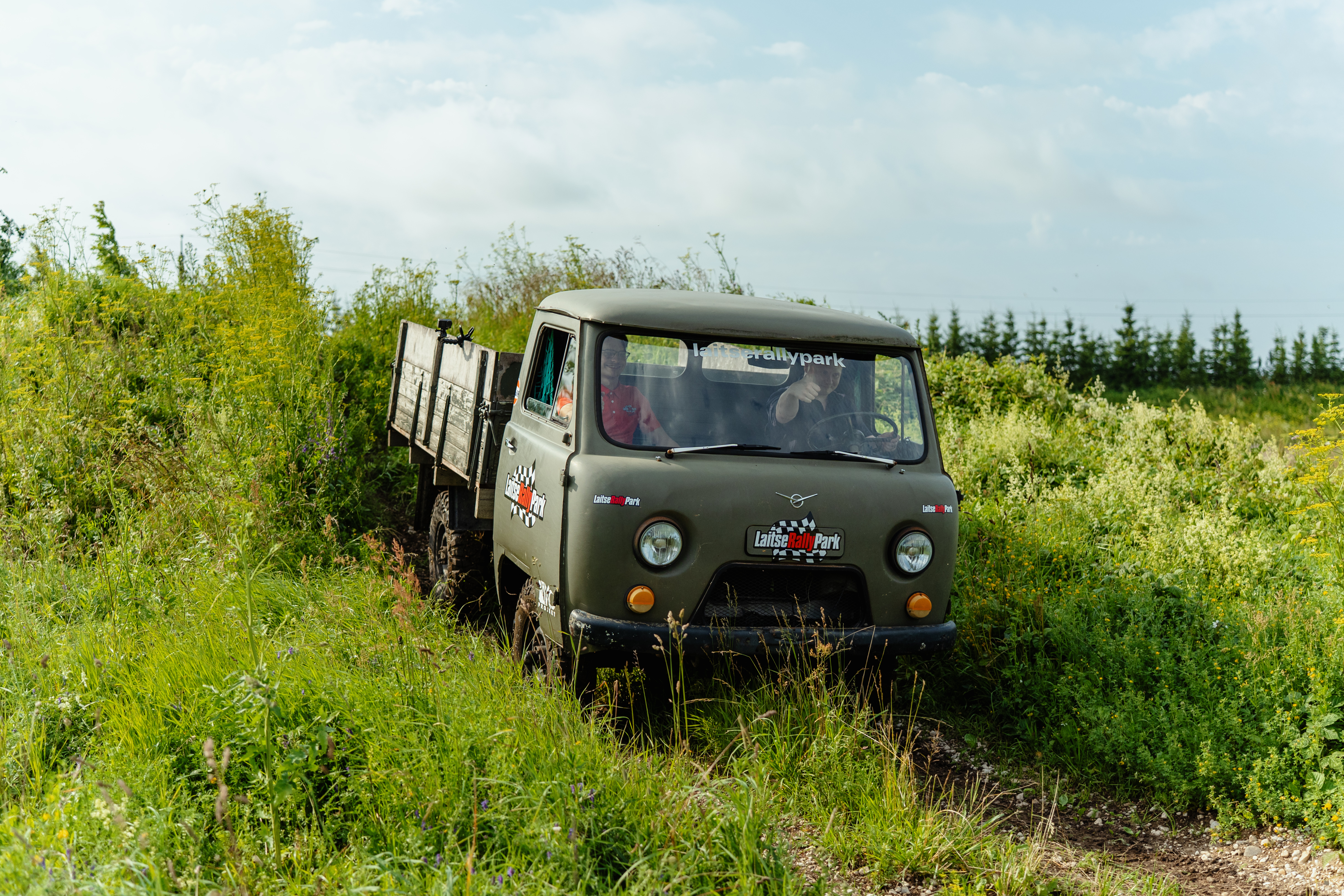 UAZ off road autoga takistusterajal LaitseRallyPark'is