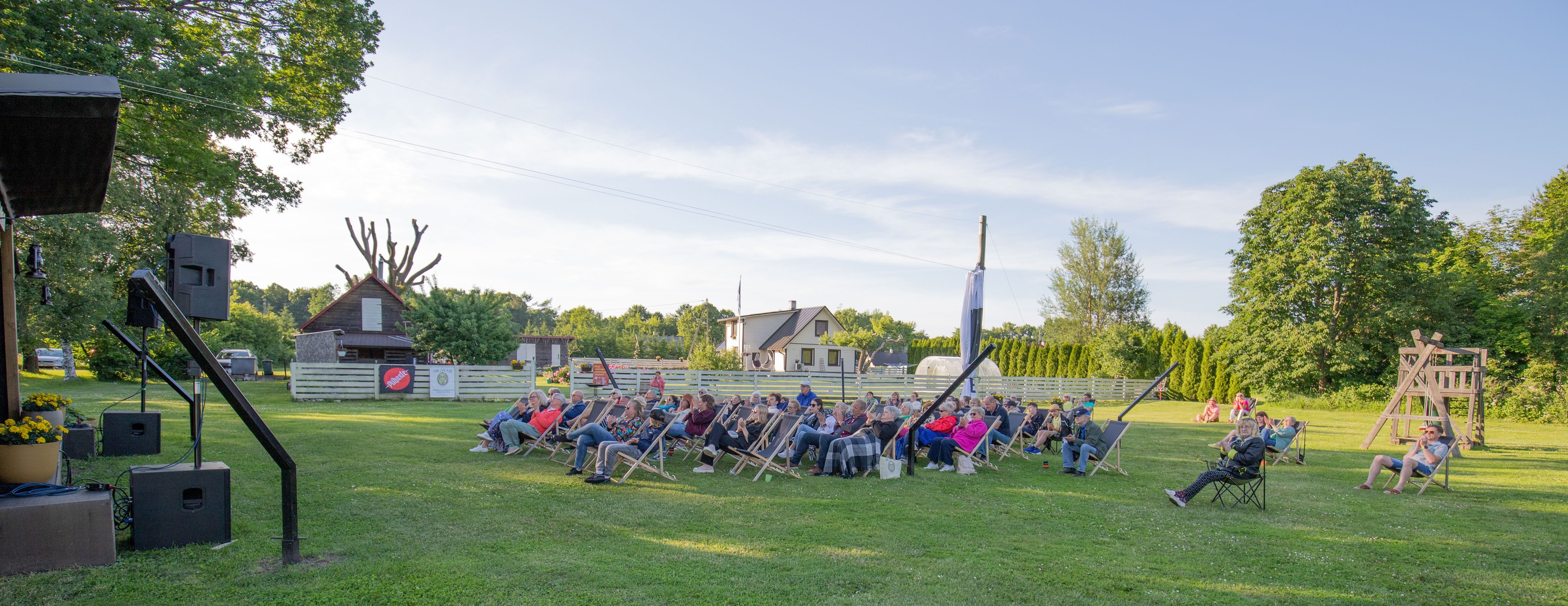 Piknikulava 2024 kontserdi nautijad