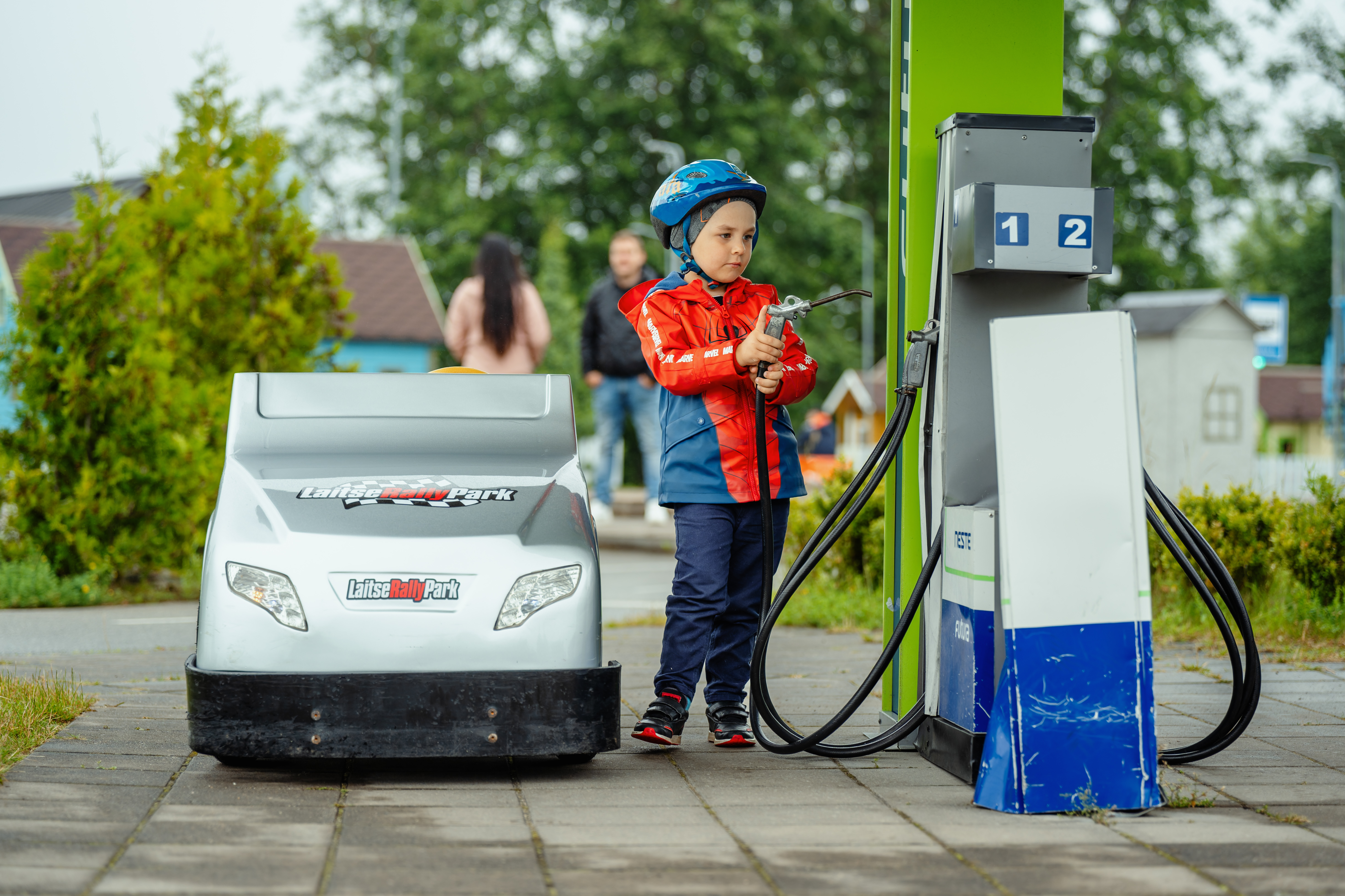 Elektriautod LaitseRallyPark'i liikluslinnakus