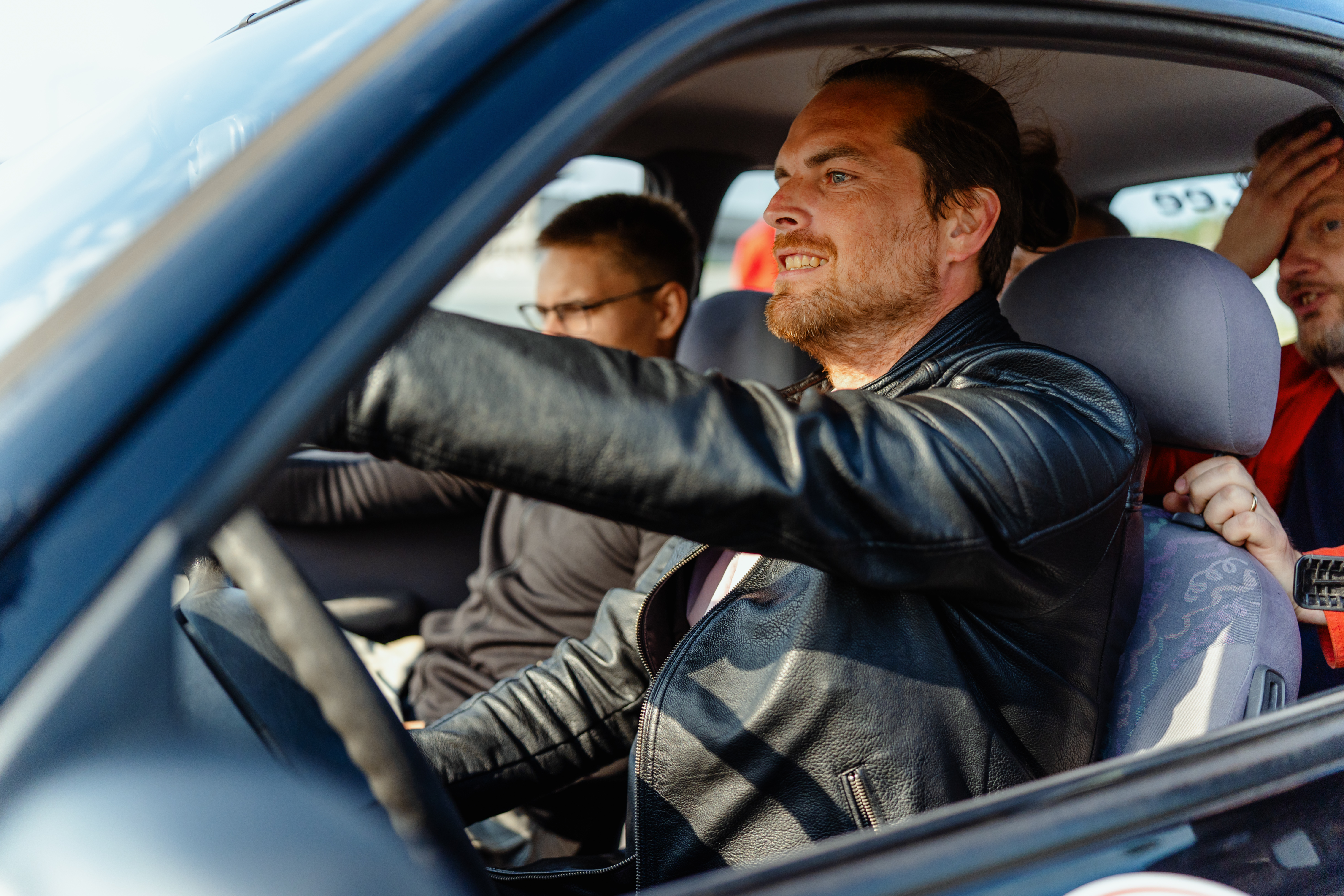 Trikiautoga sõit LaitseRallyPark´is juht roolis