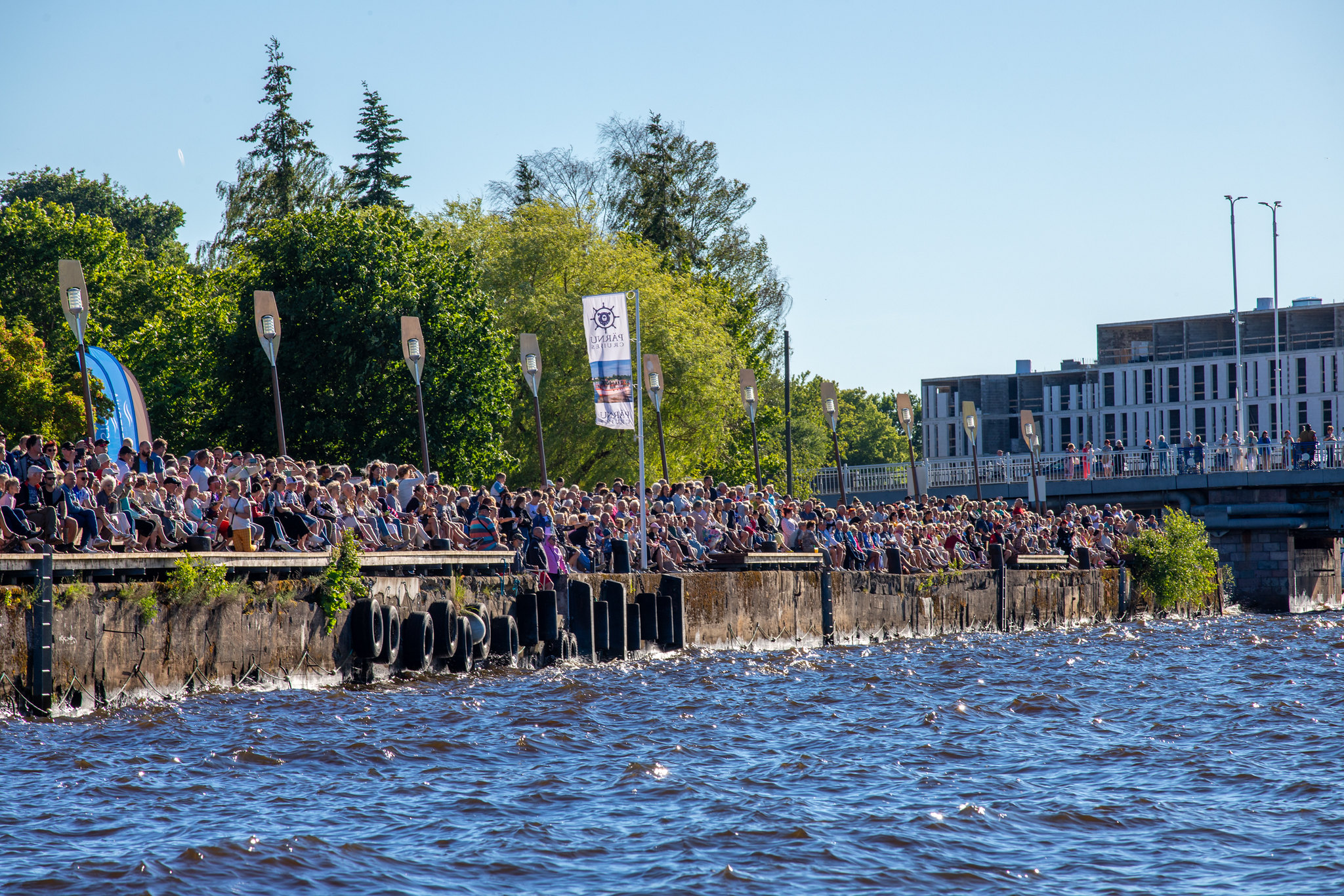 Tere, Pärnu Suvi Jaansoni raja ääres