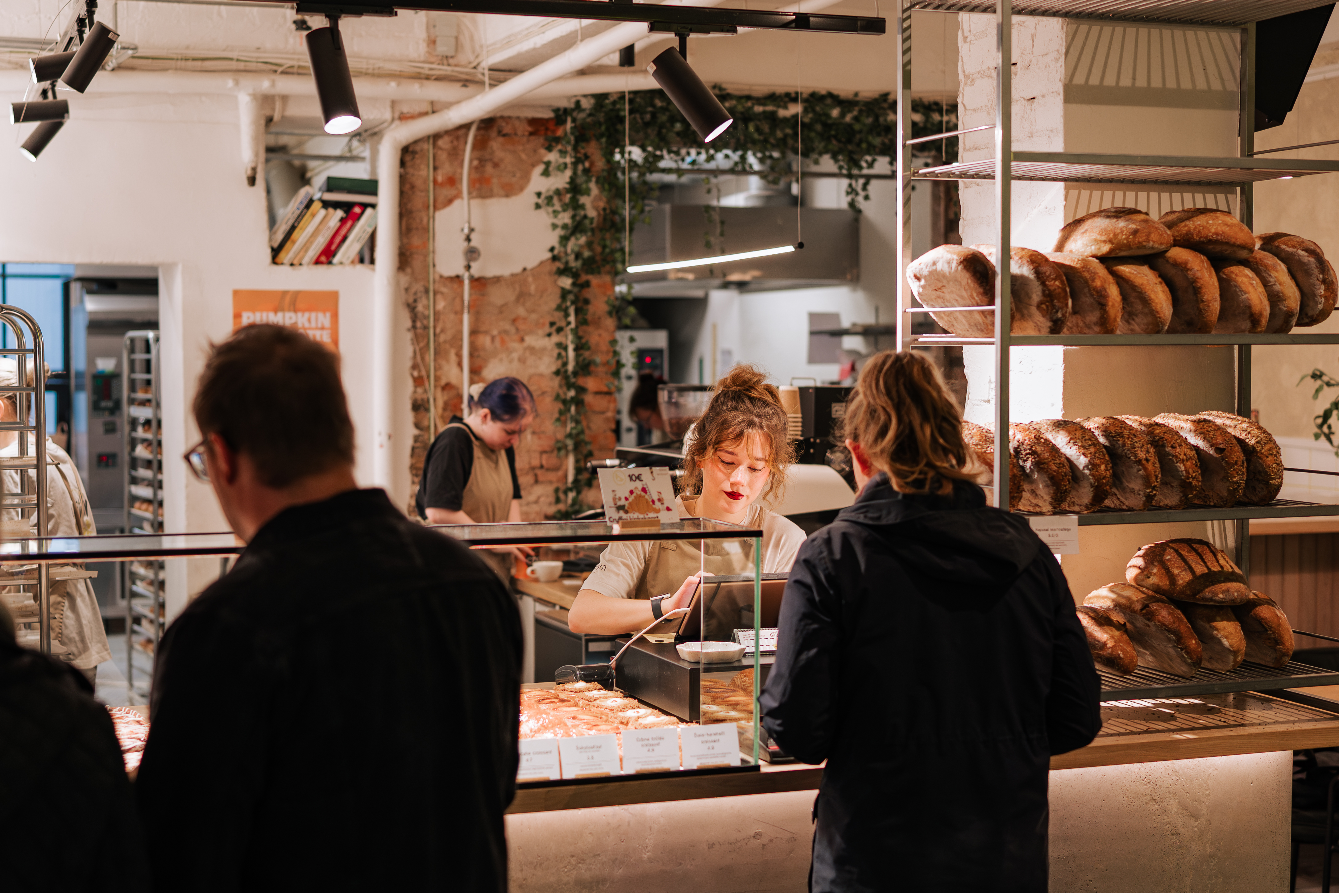 Soojad saiad ja soe teenindus Aparaaditehase Cruffinis