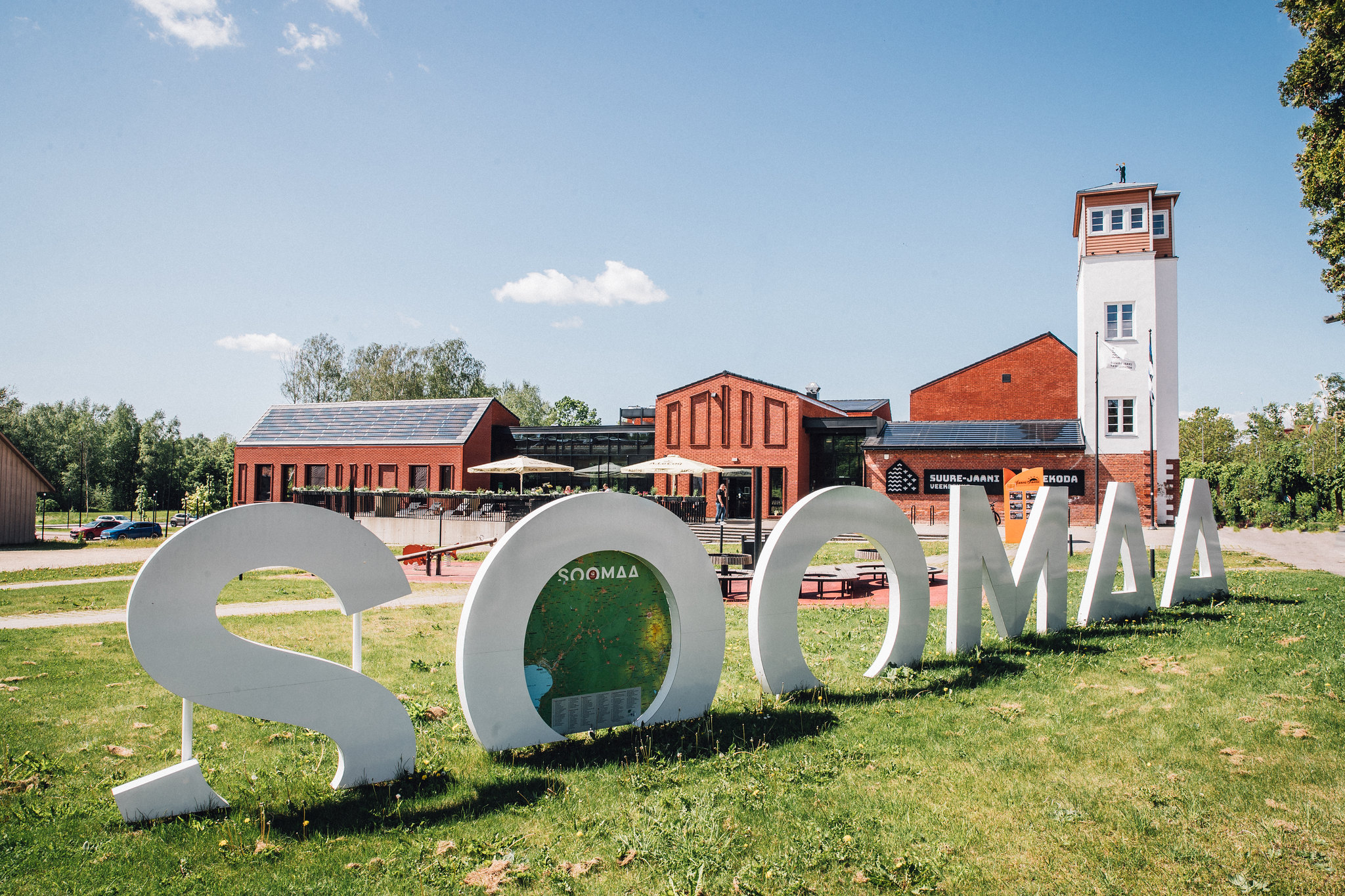 Suure-Jaani Tervisekoda asub Soomaa rahvuspargi serval