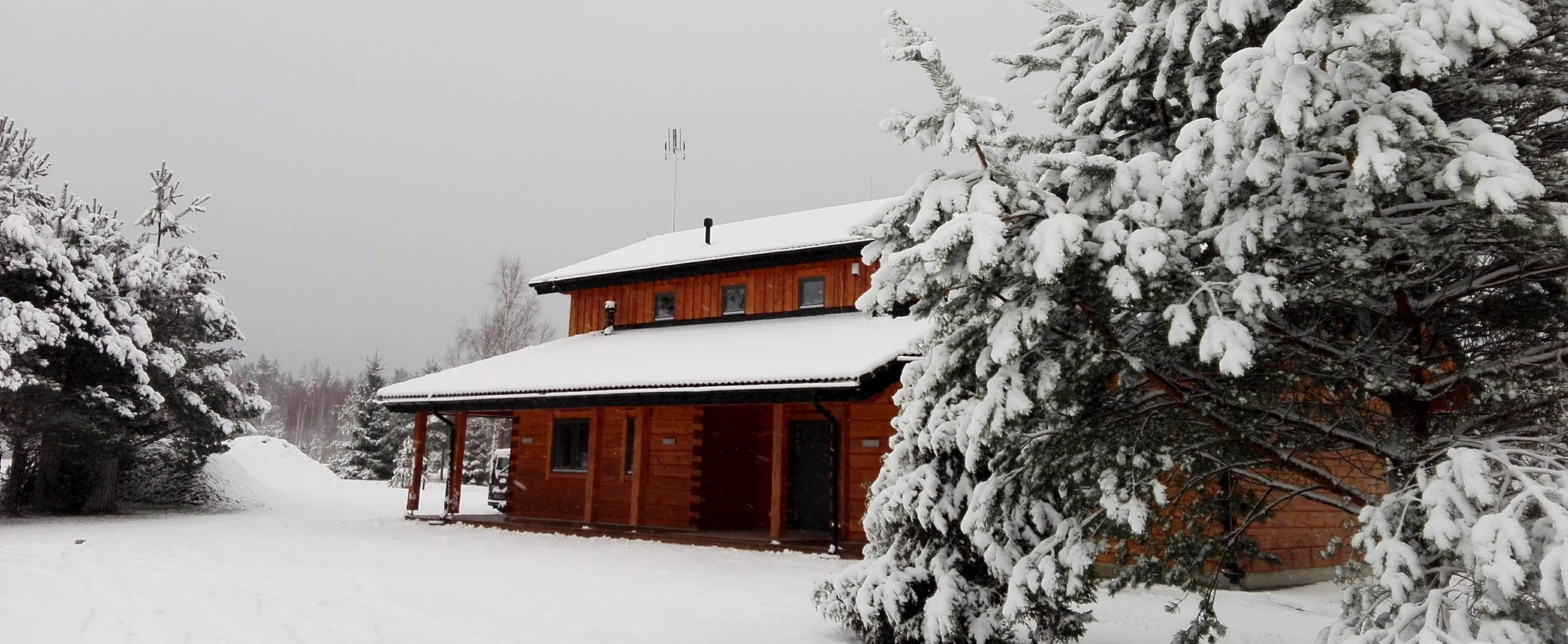 Lemmaku puhkemaja talvel