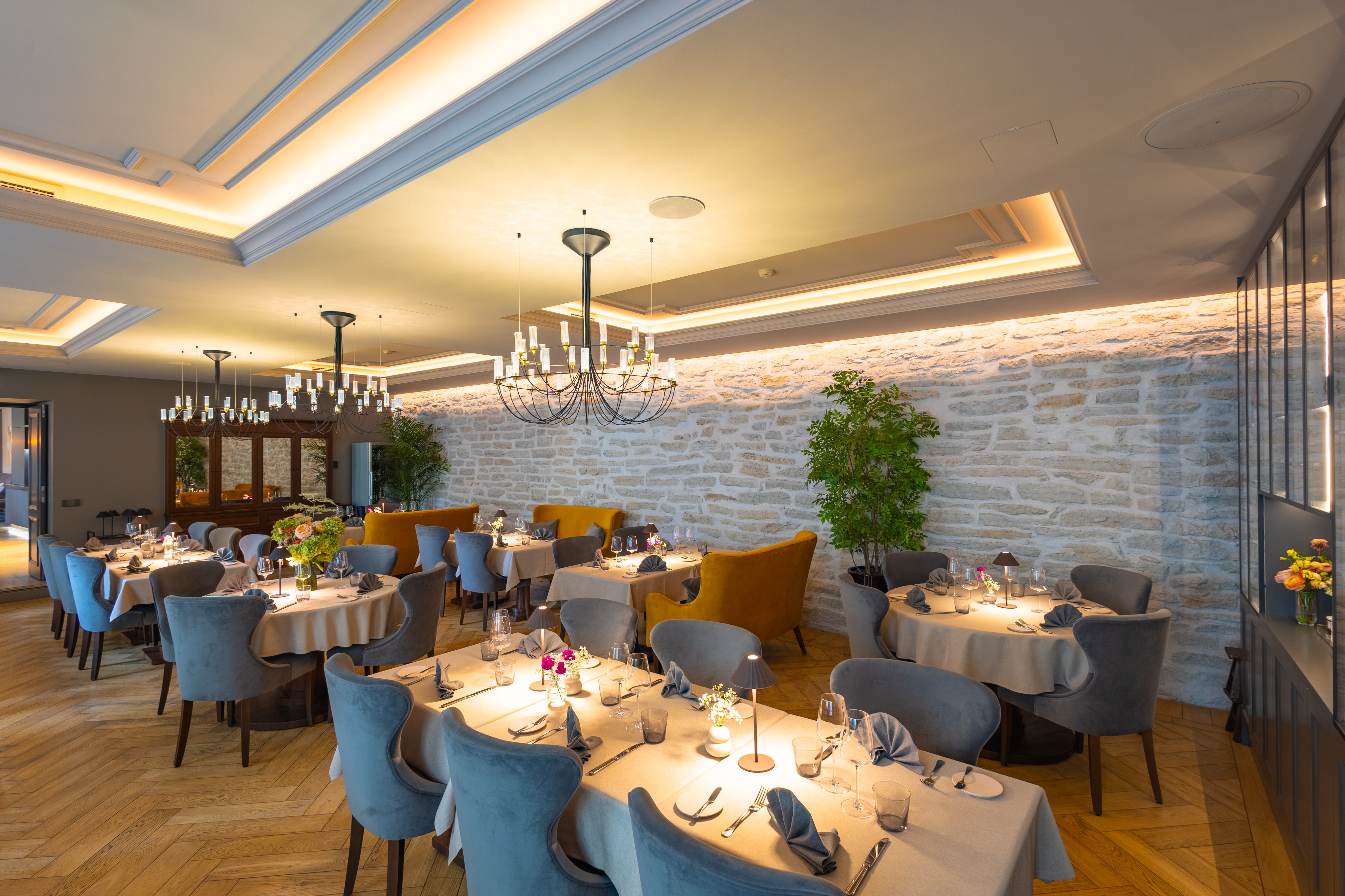 Ame restoran interjöör