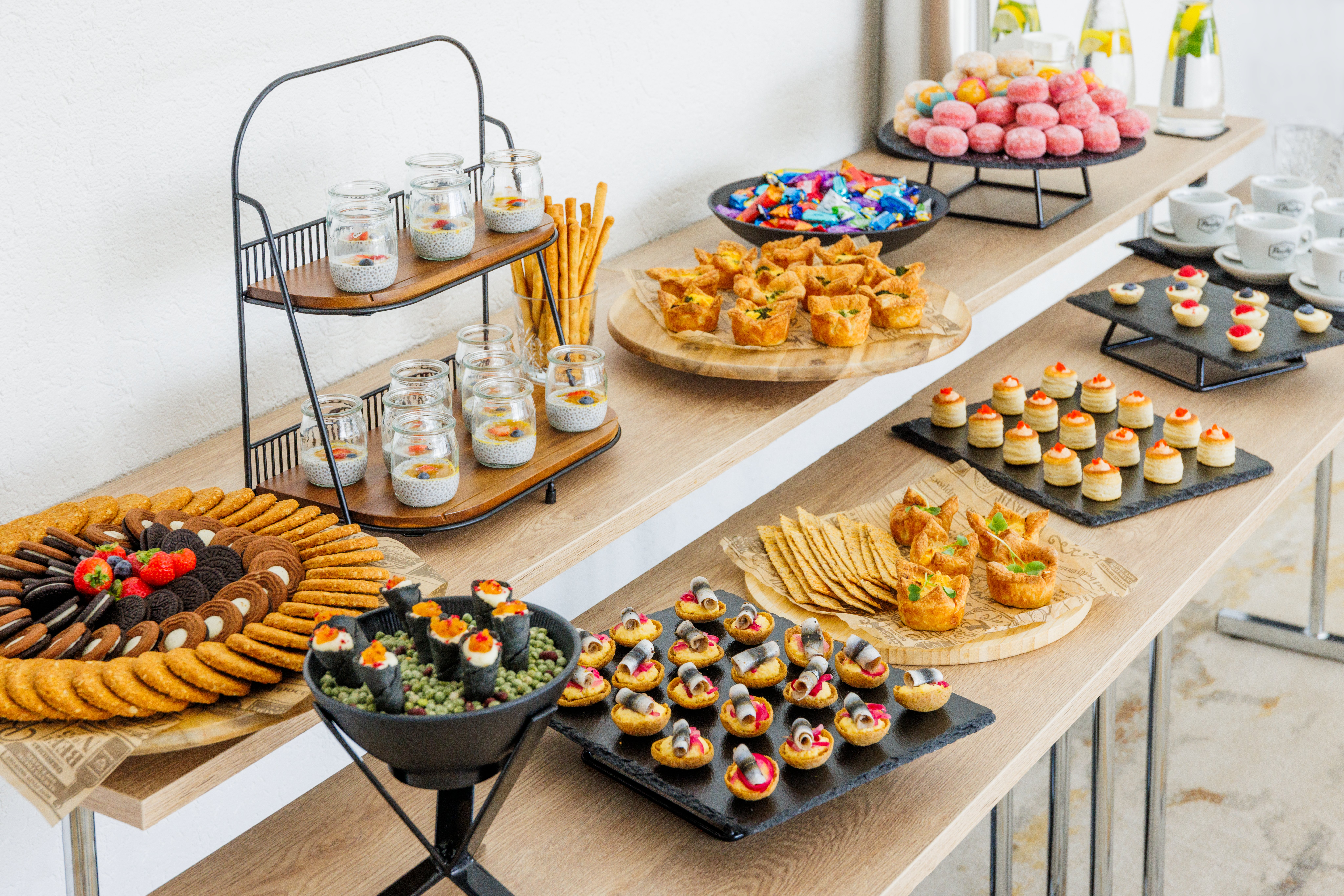 Mercure Tallinn kohvipausi toitude valik