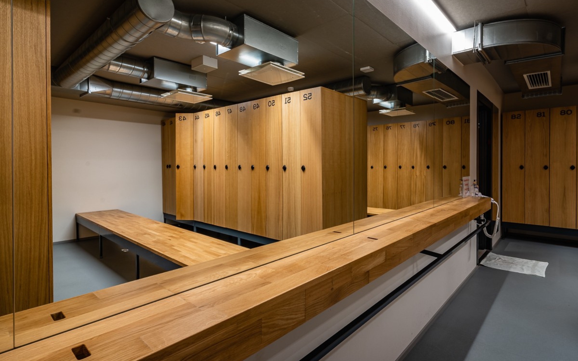 Raja ujula riietusruumid