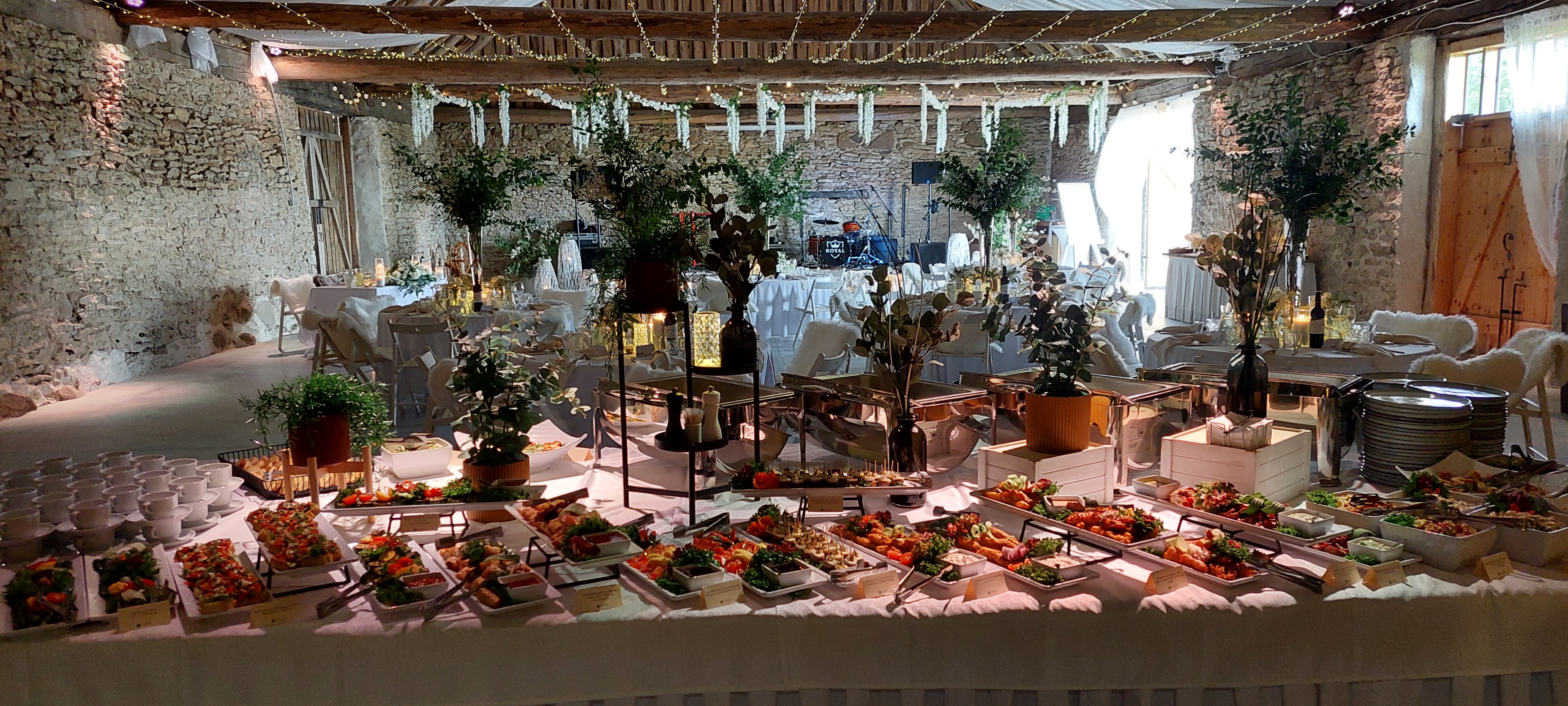 Ohukotsu küüni toitlustus