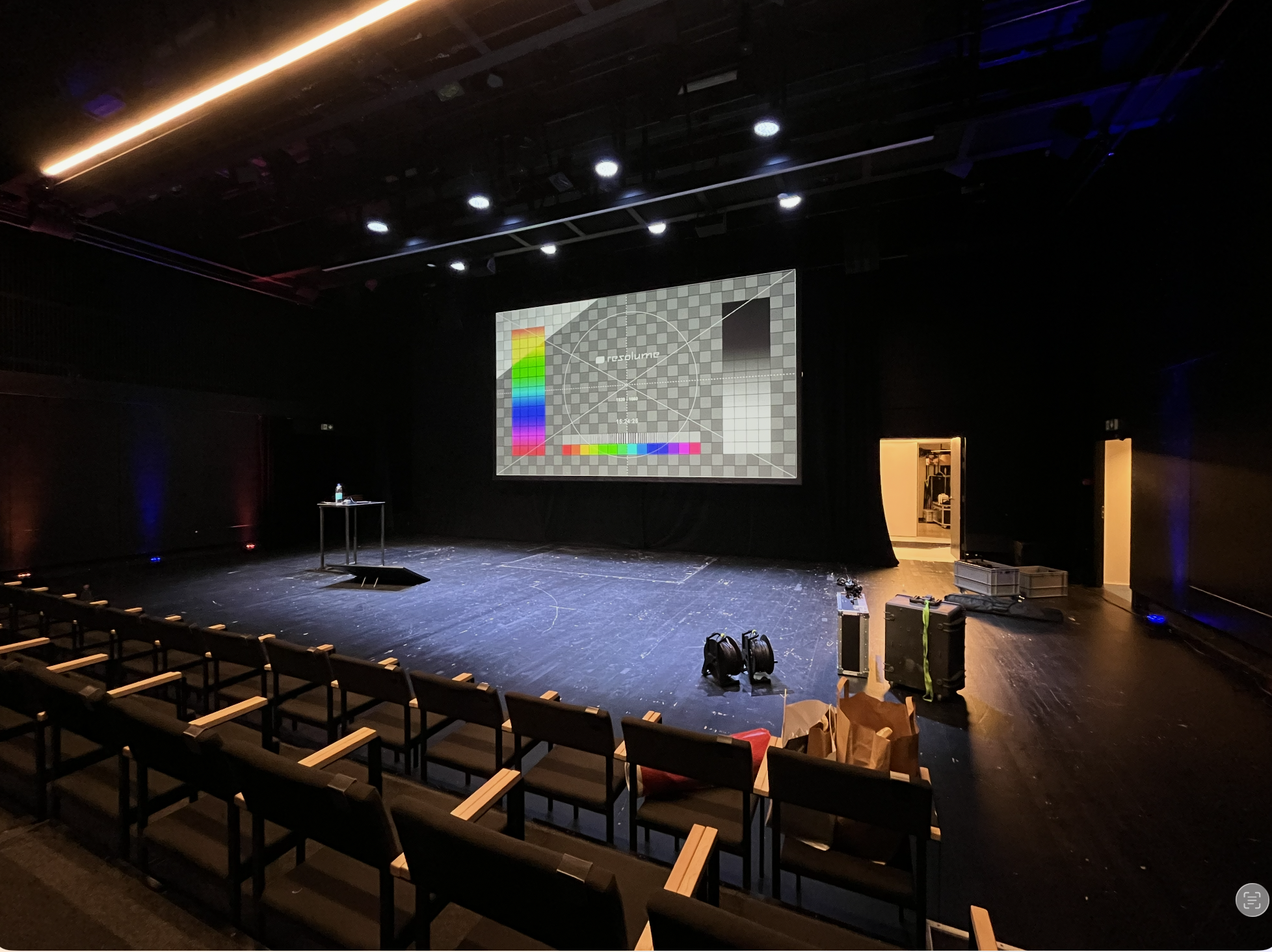 Viljandi asuv Ugala teatri väike saal sobib konverentsi pidamiseks