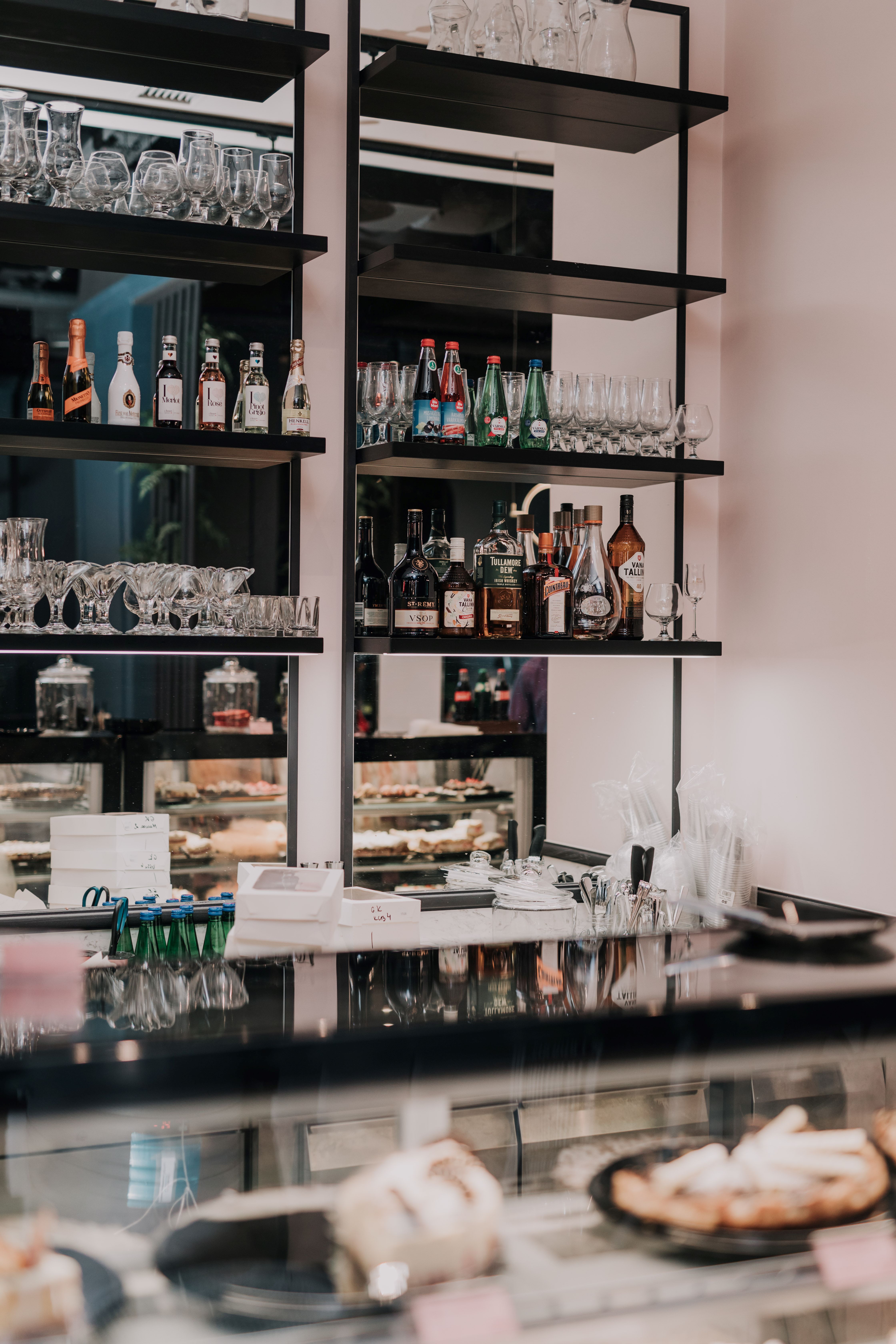 Iekšskats Gustava kafejnīcā