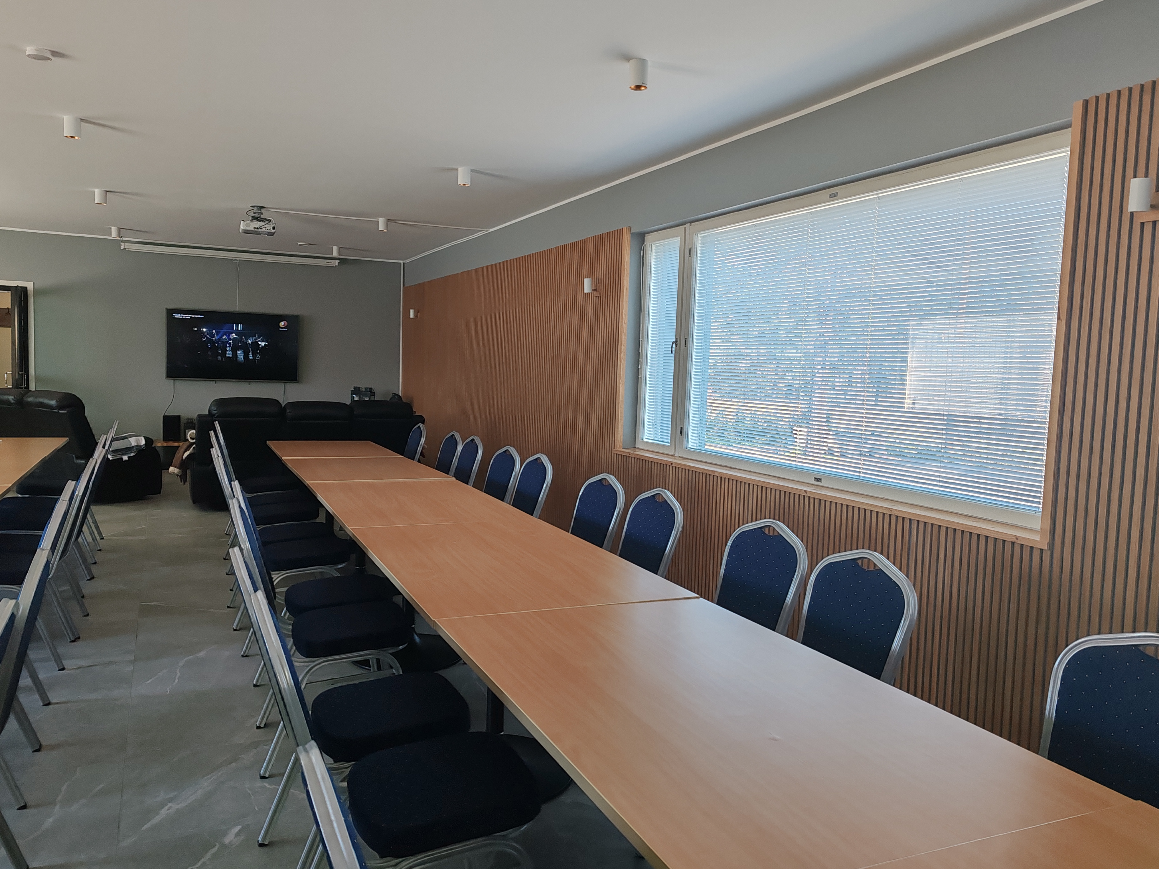 Avar seminariruum kassikäpa Villas