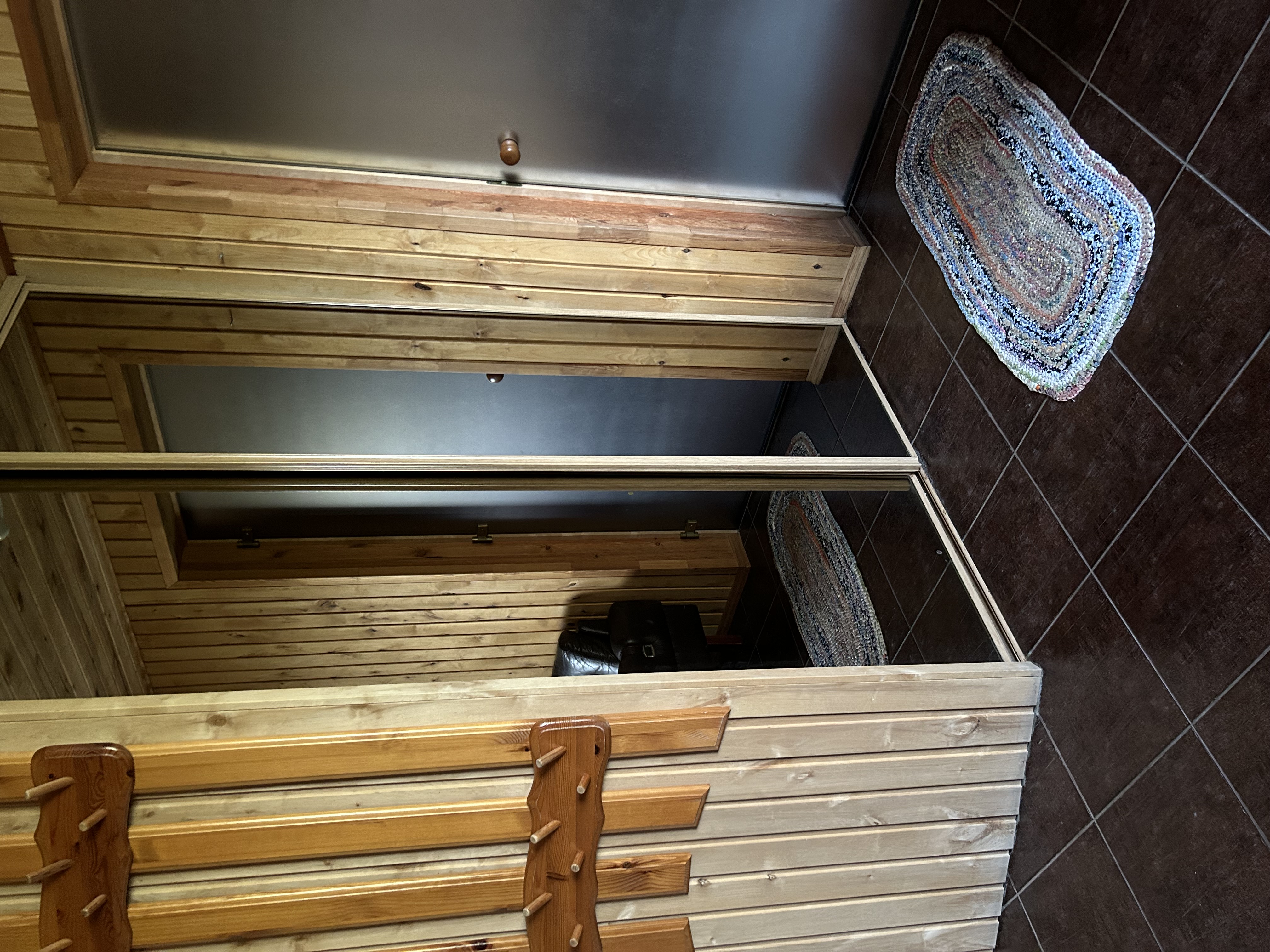 Raamatu puhkemaja sauna eesruum